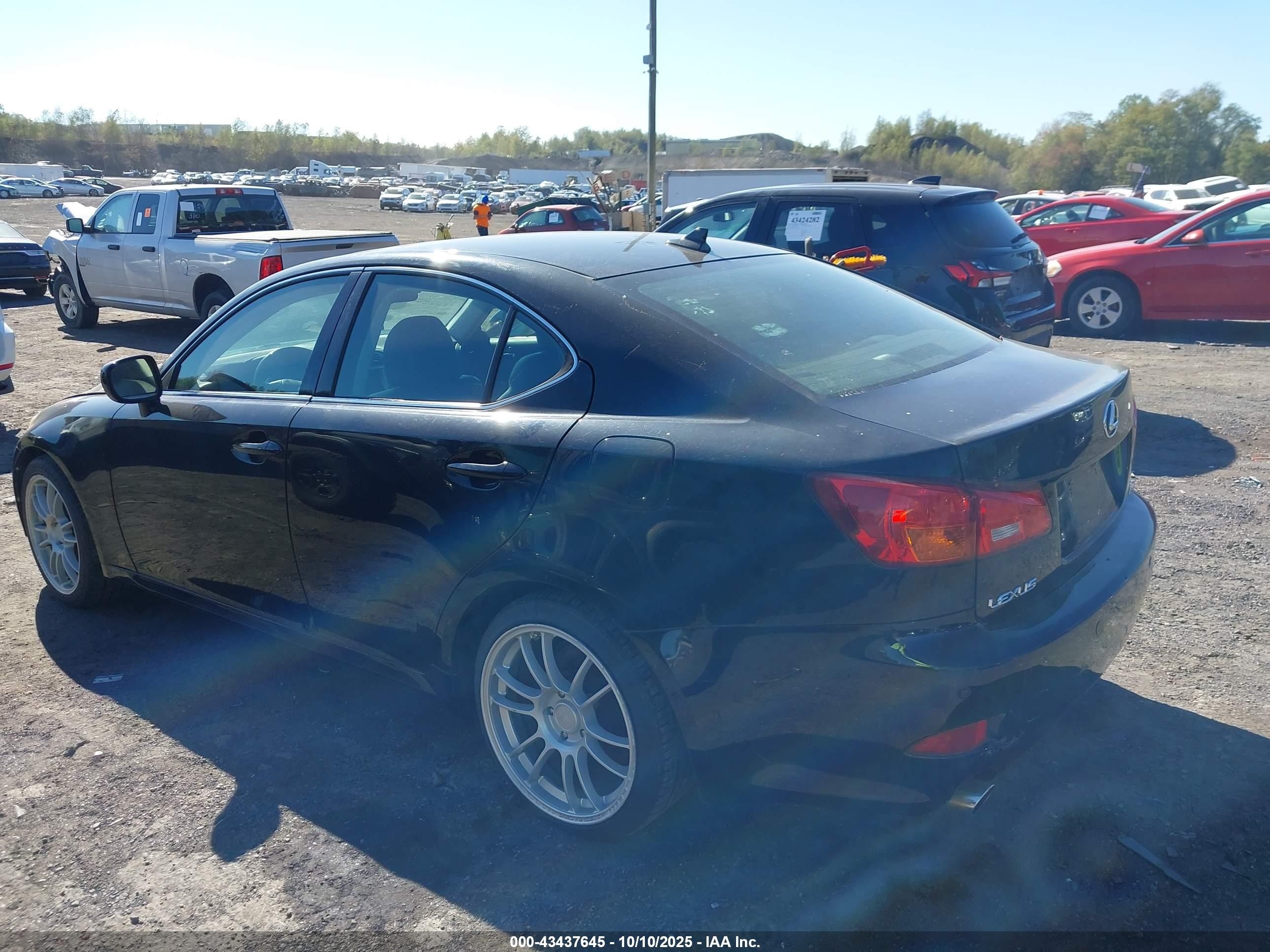 2007 Lexus Is 350   Черный vin: JTHBE262972008027