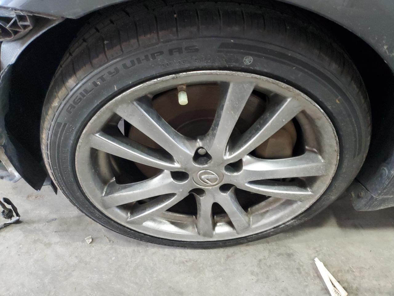 2008 Lexus Is 350 Blue vin: JTHBE262X85019537 Damage: Left Front Wheel, Curb Rash, > 12 Inches