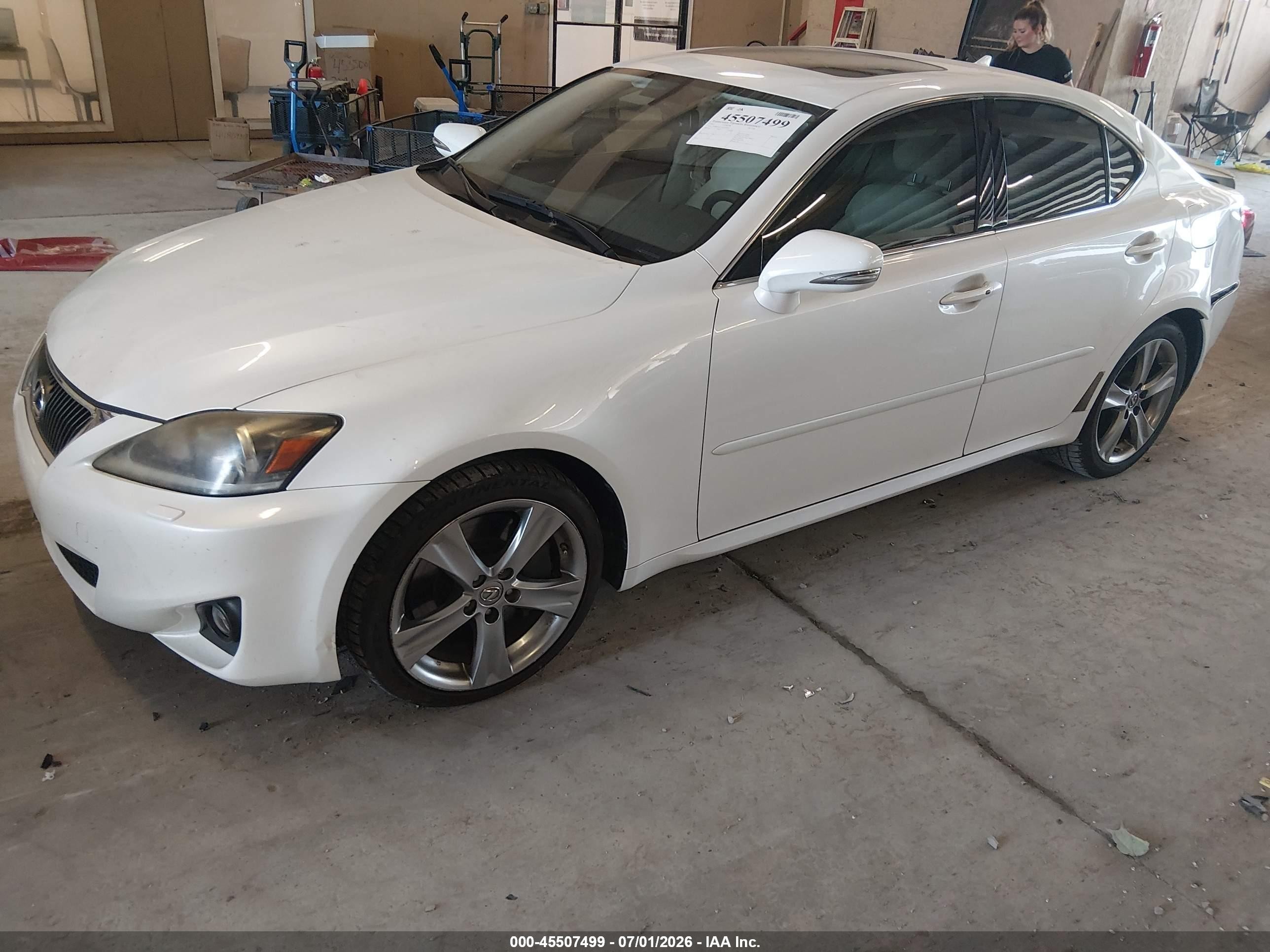 2012 Lexus Is 350   White vin: JTHBE5C21C5030649