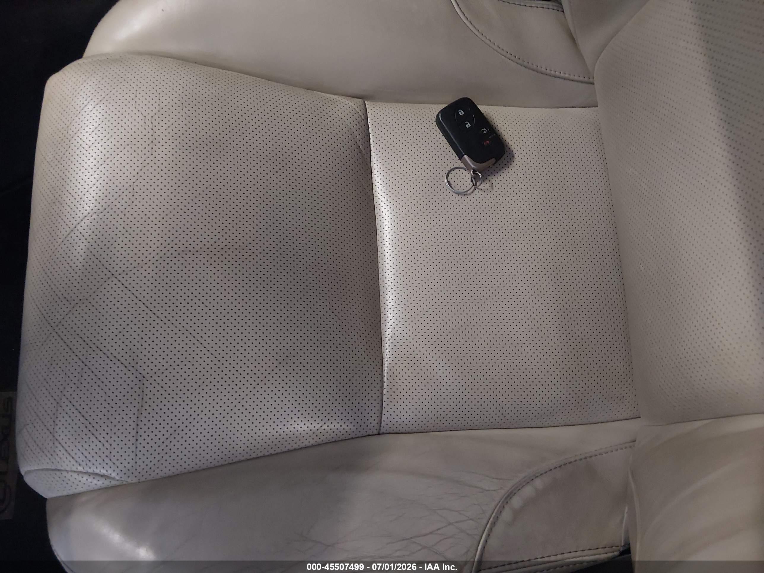 2012 Lexus Is 350   White vin: JTHBE5C21C5030649
