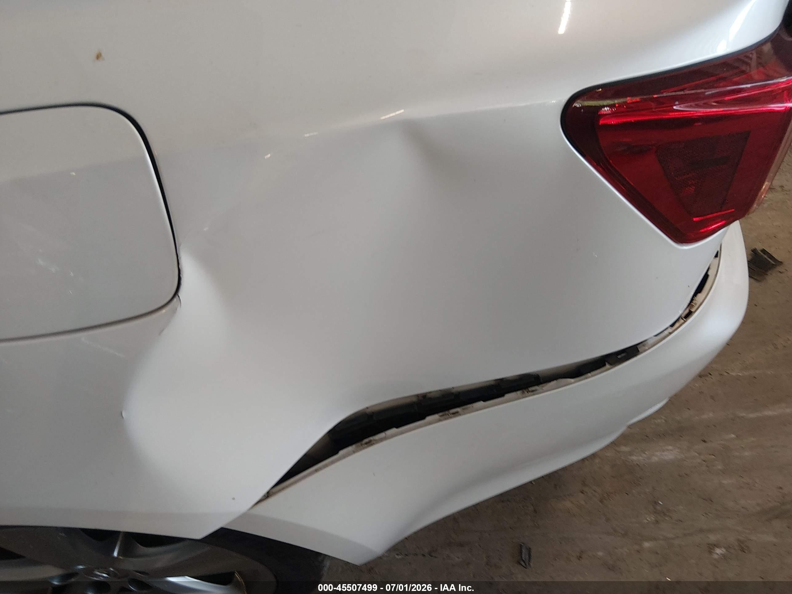 2012 Lexus Is 350   White vin: JTHBE5C21C5030649