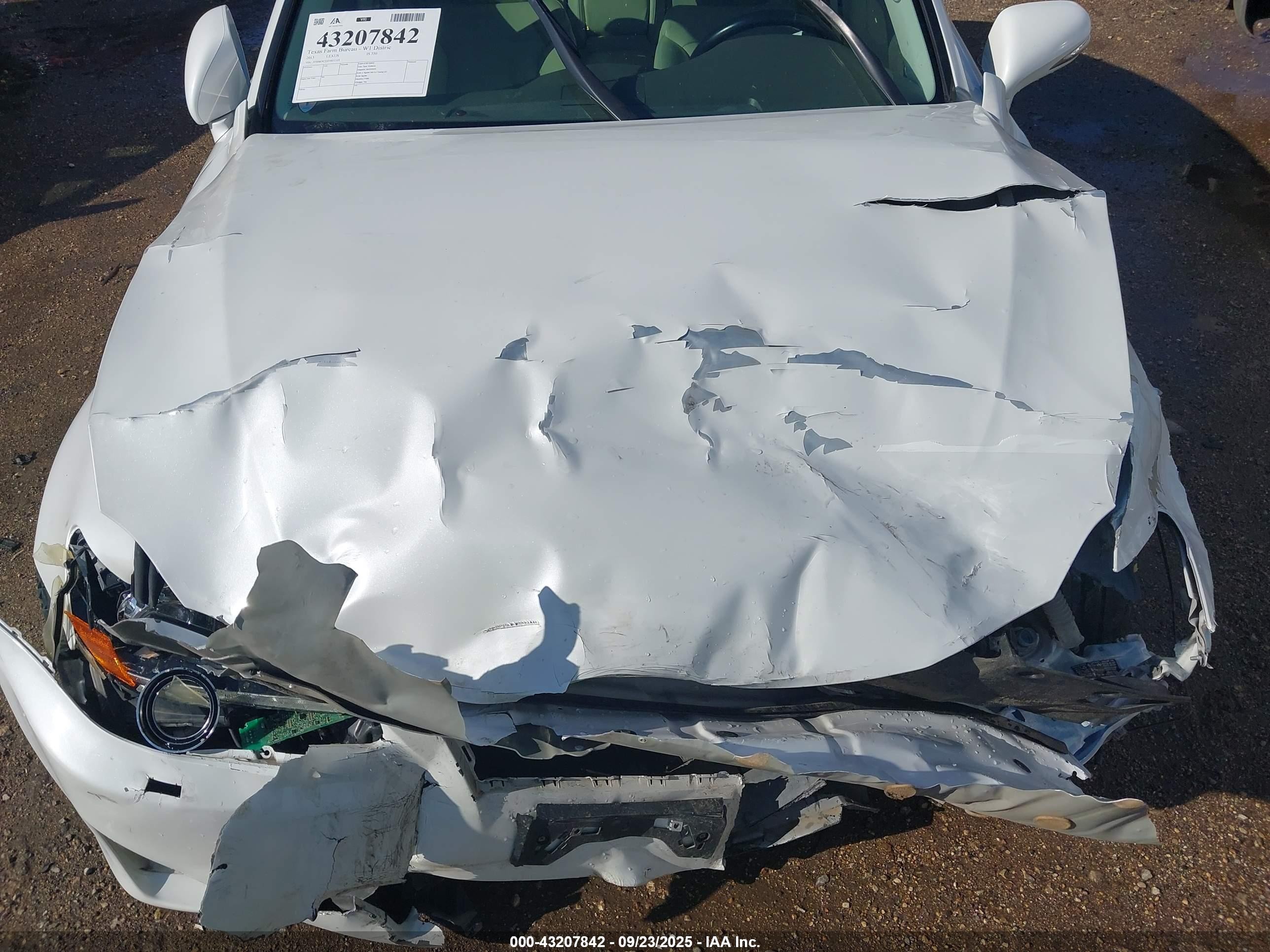 2013 Lexus Is 350   White vin: JTHBE5C22D5031519