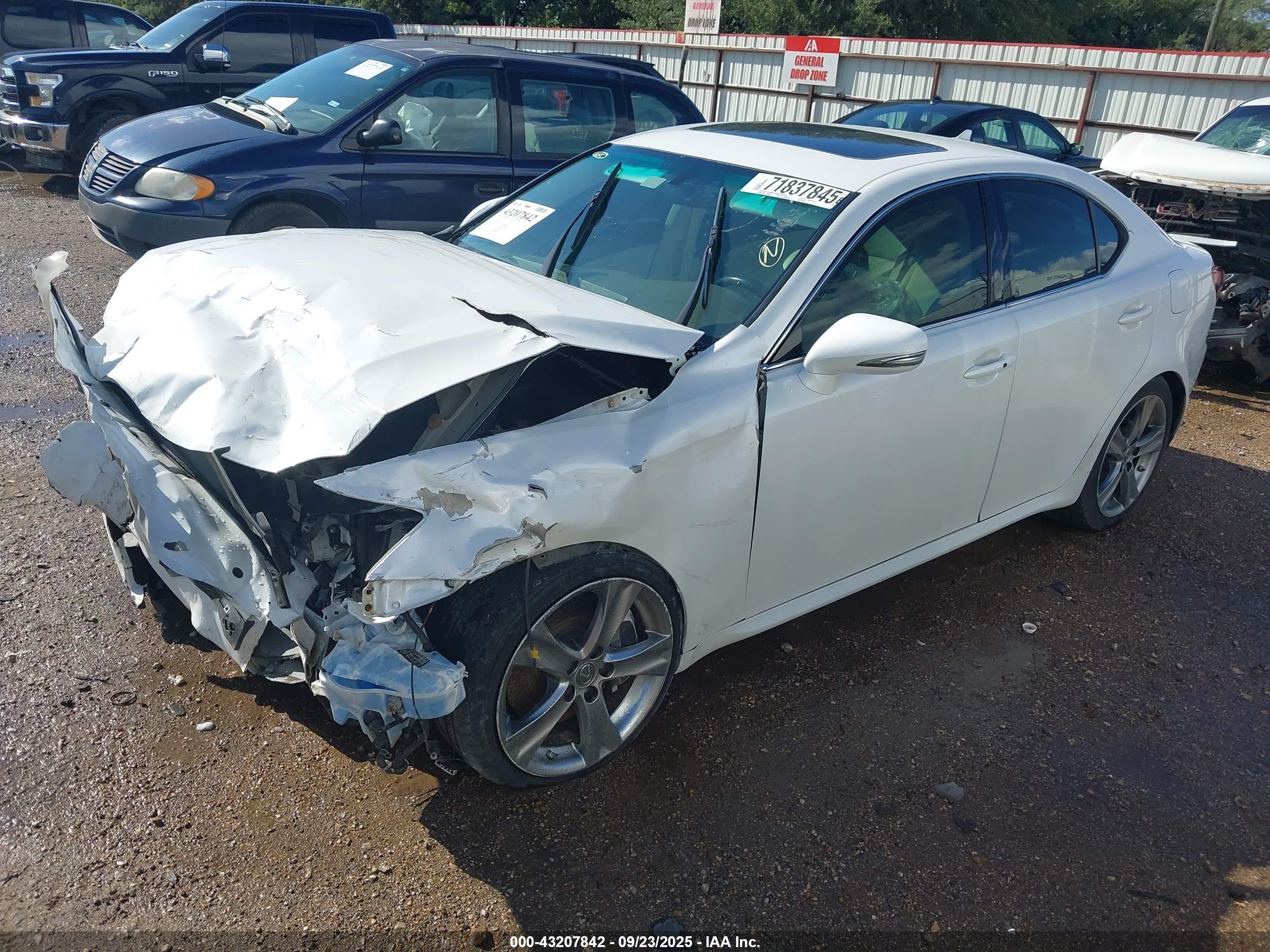 2013 Lexus Is 350   White vin: JTHBE5C22D5031519