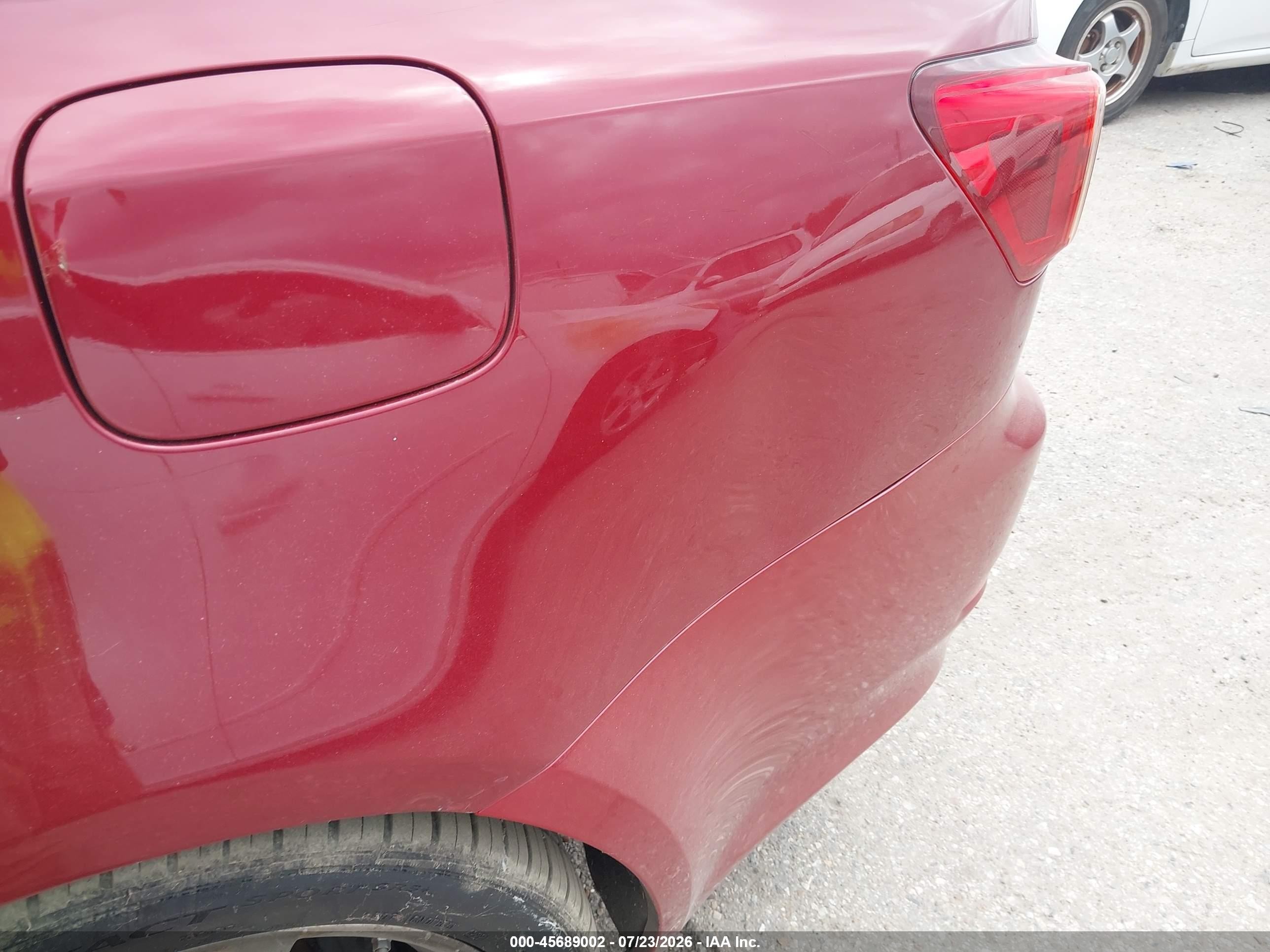 2011 Lexus Is 350   Red vin: JTHBE5C25B5028319