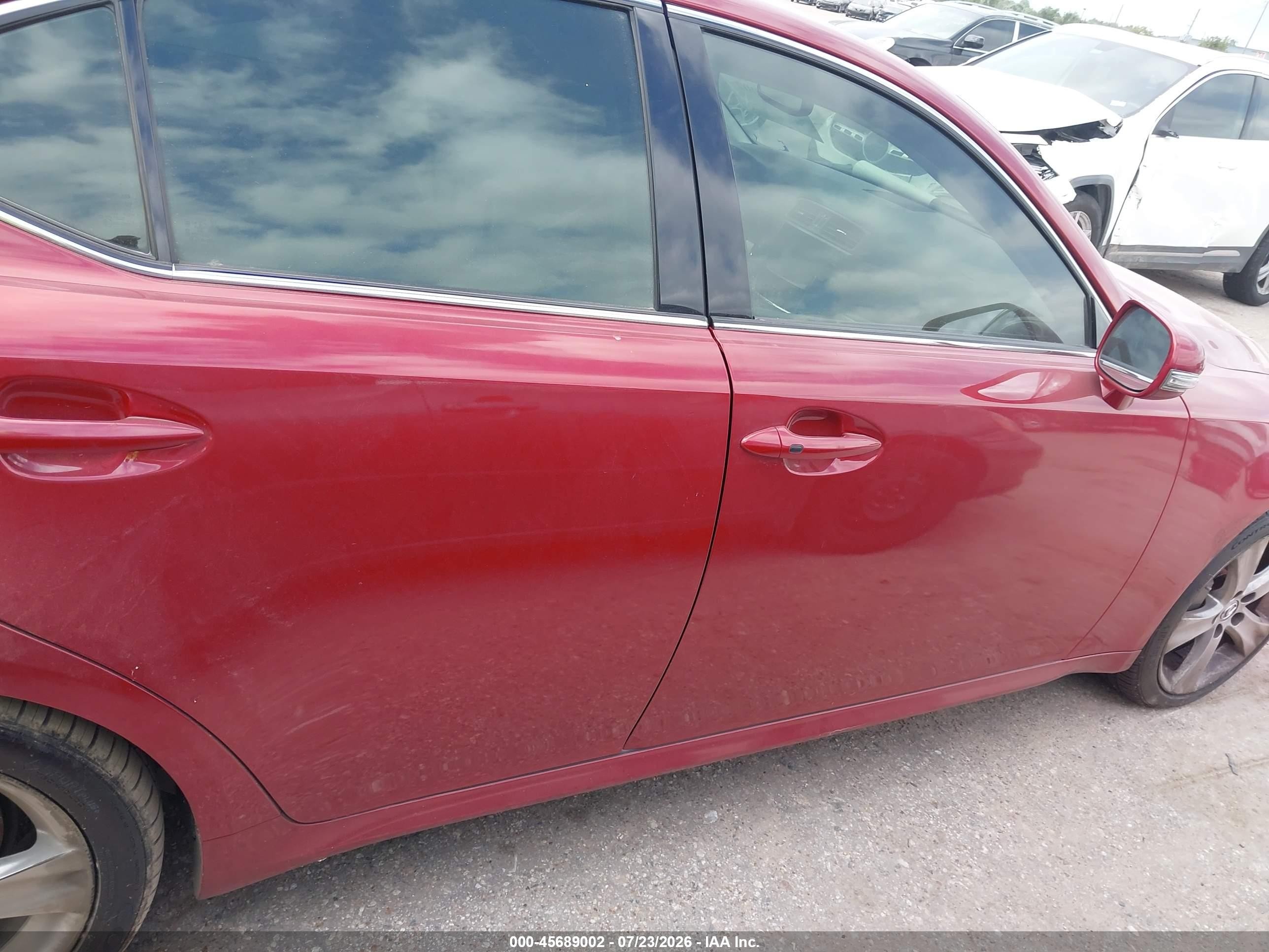 2011 Lexus Is 350   Red vin: JTHBE5C25B5028319
