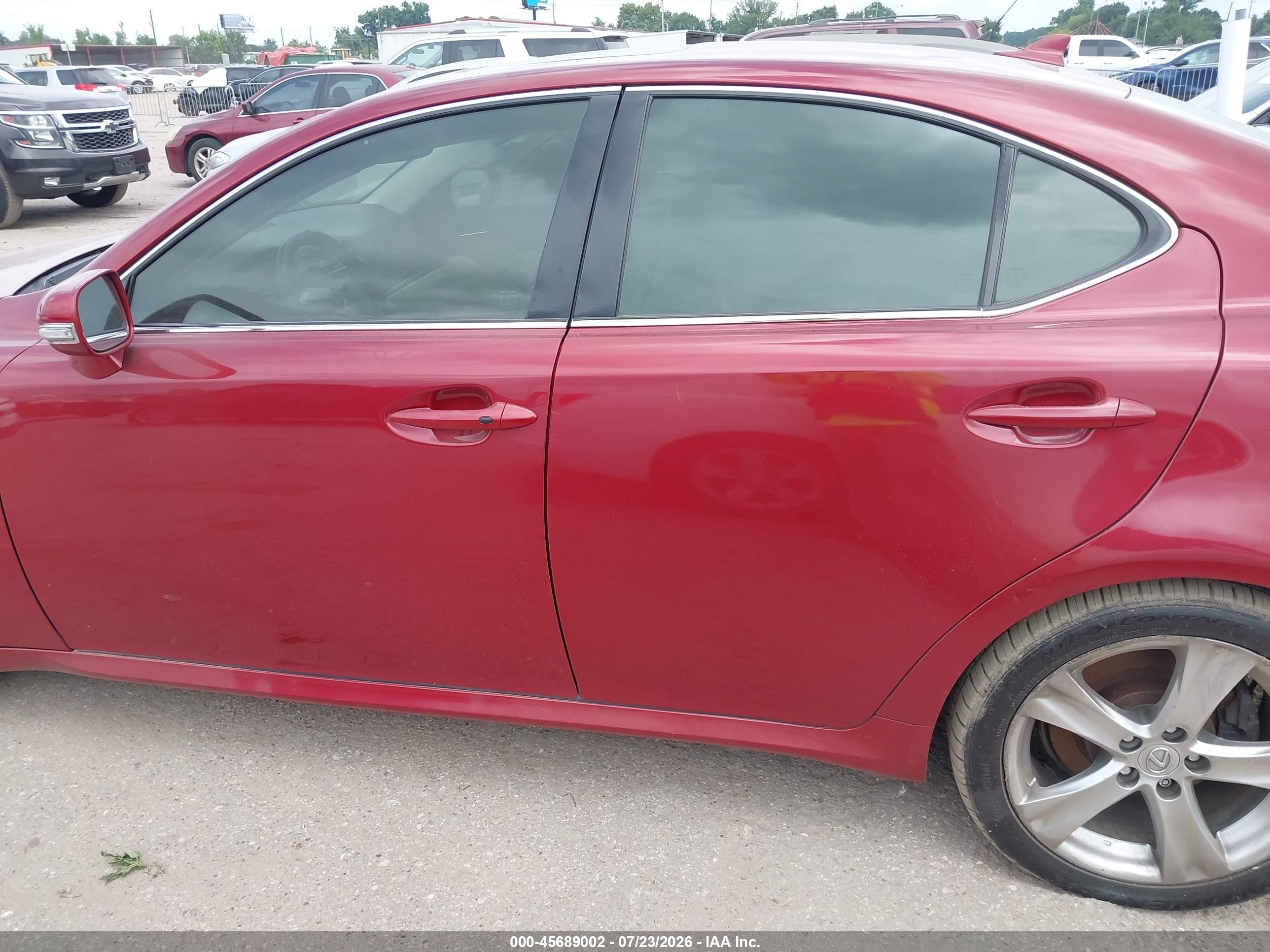 2011 Lexus Is 350   Red vin: JTHBE5C25B5028319