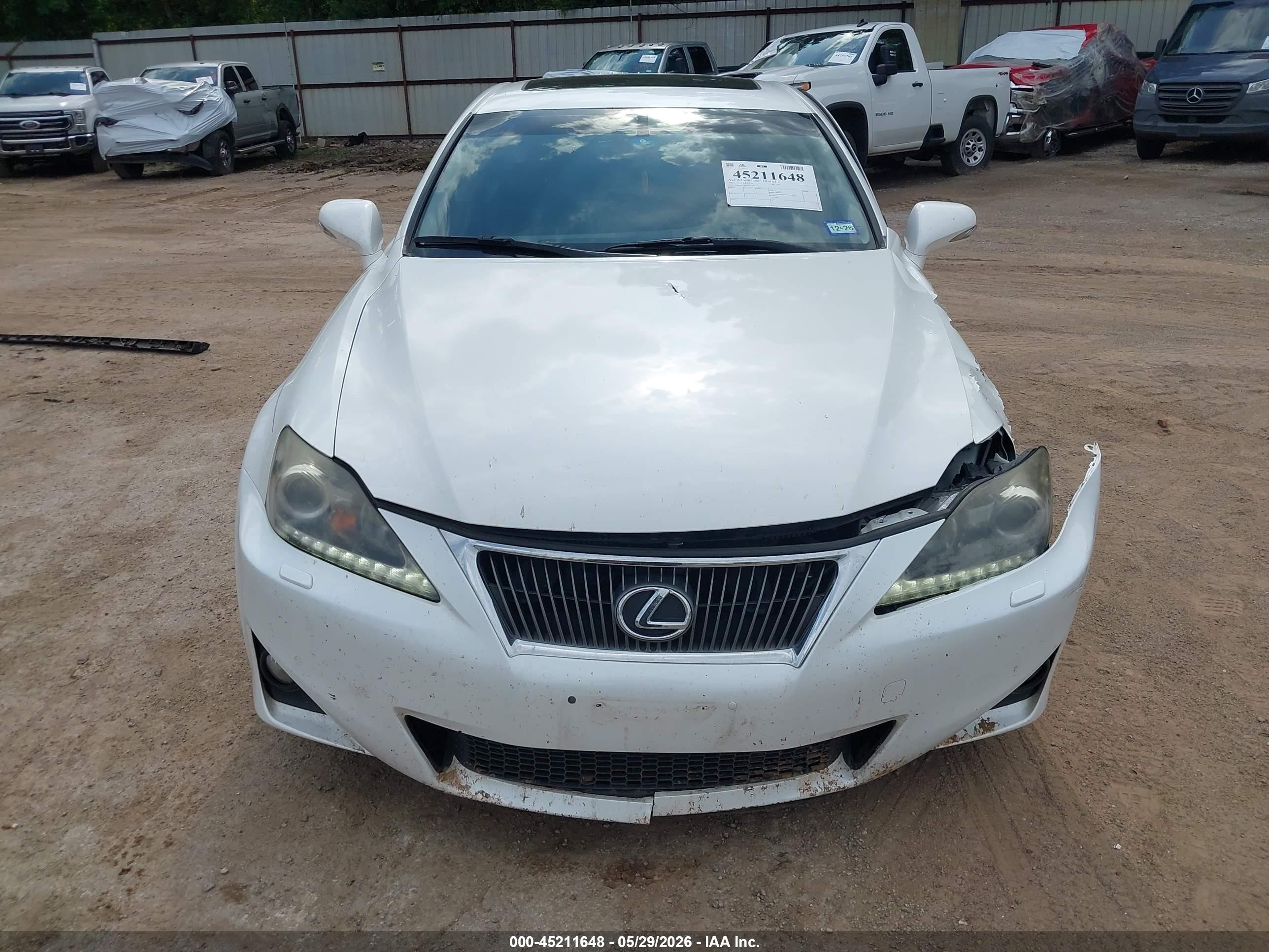 2012 Lexus Is 350   White vin: JTHBE5C28C5031104