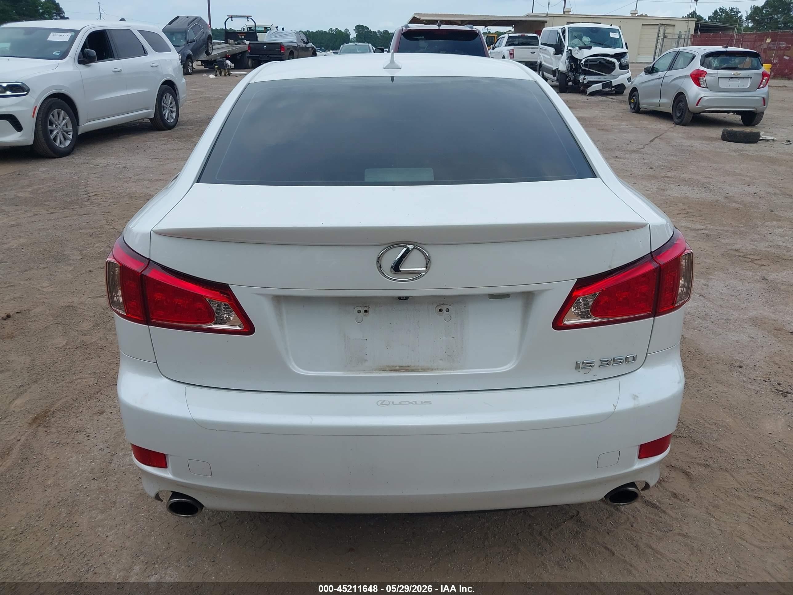 2012 Lexus Is 350   White vin: JTHBE5C28C5031104