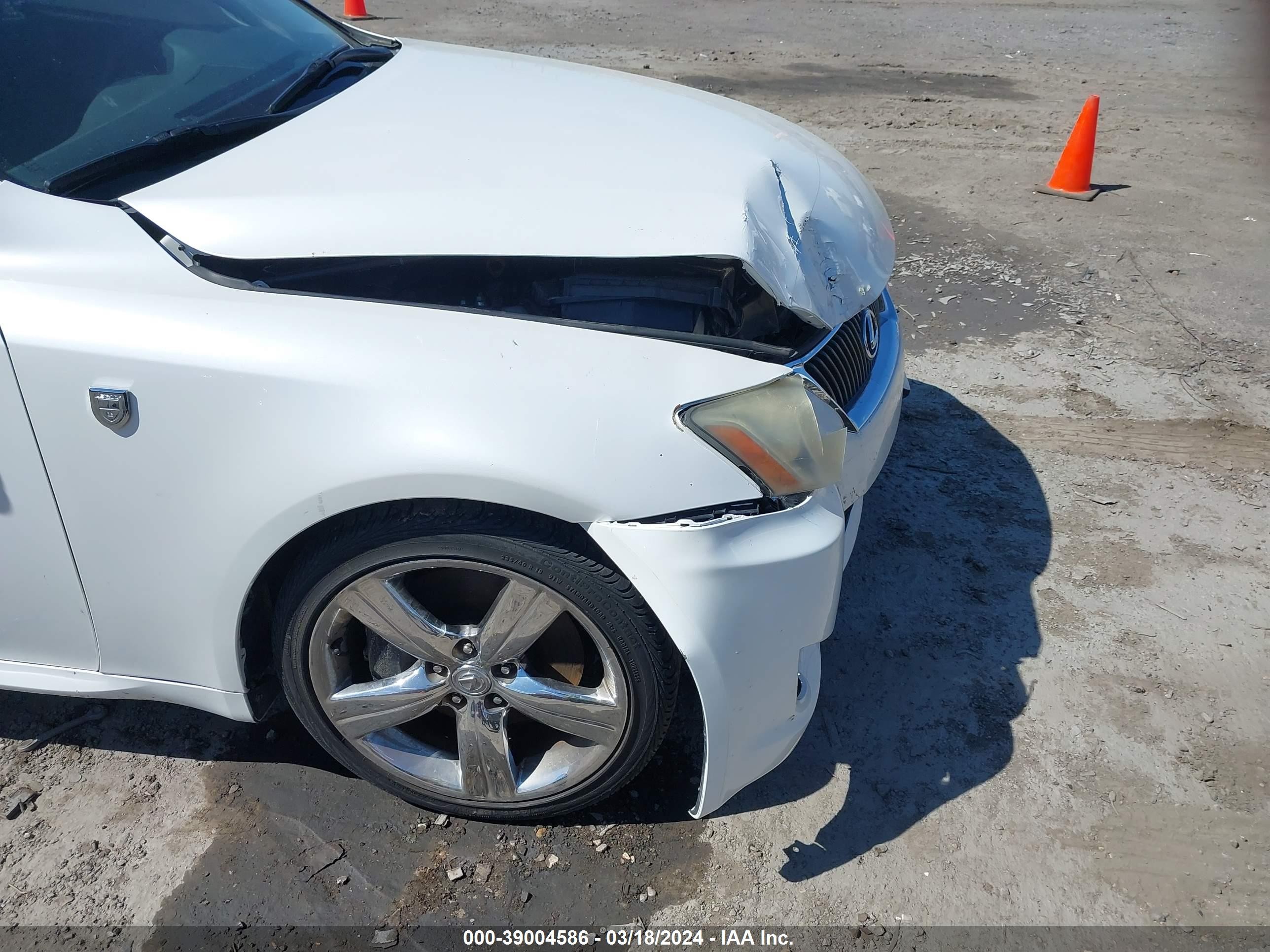 2010 Lexus Is 350   White vin: JTHBE5C2XA5025107