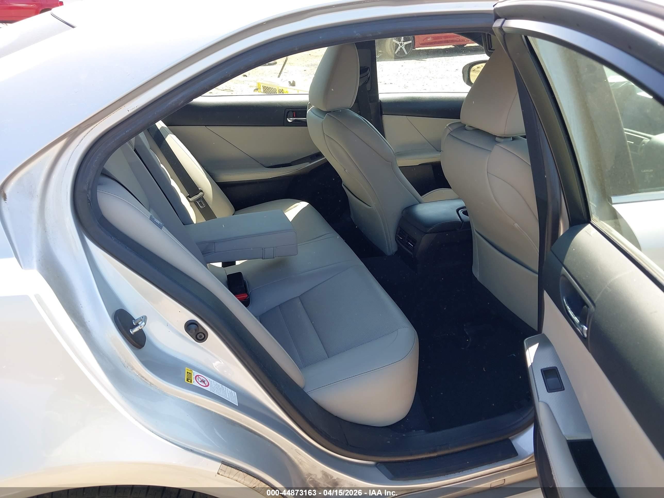 2015 Lexus Is 250   Серебряный vin: JTHBF1D20F5056135
