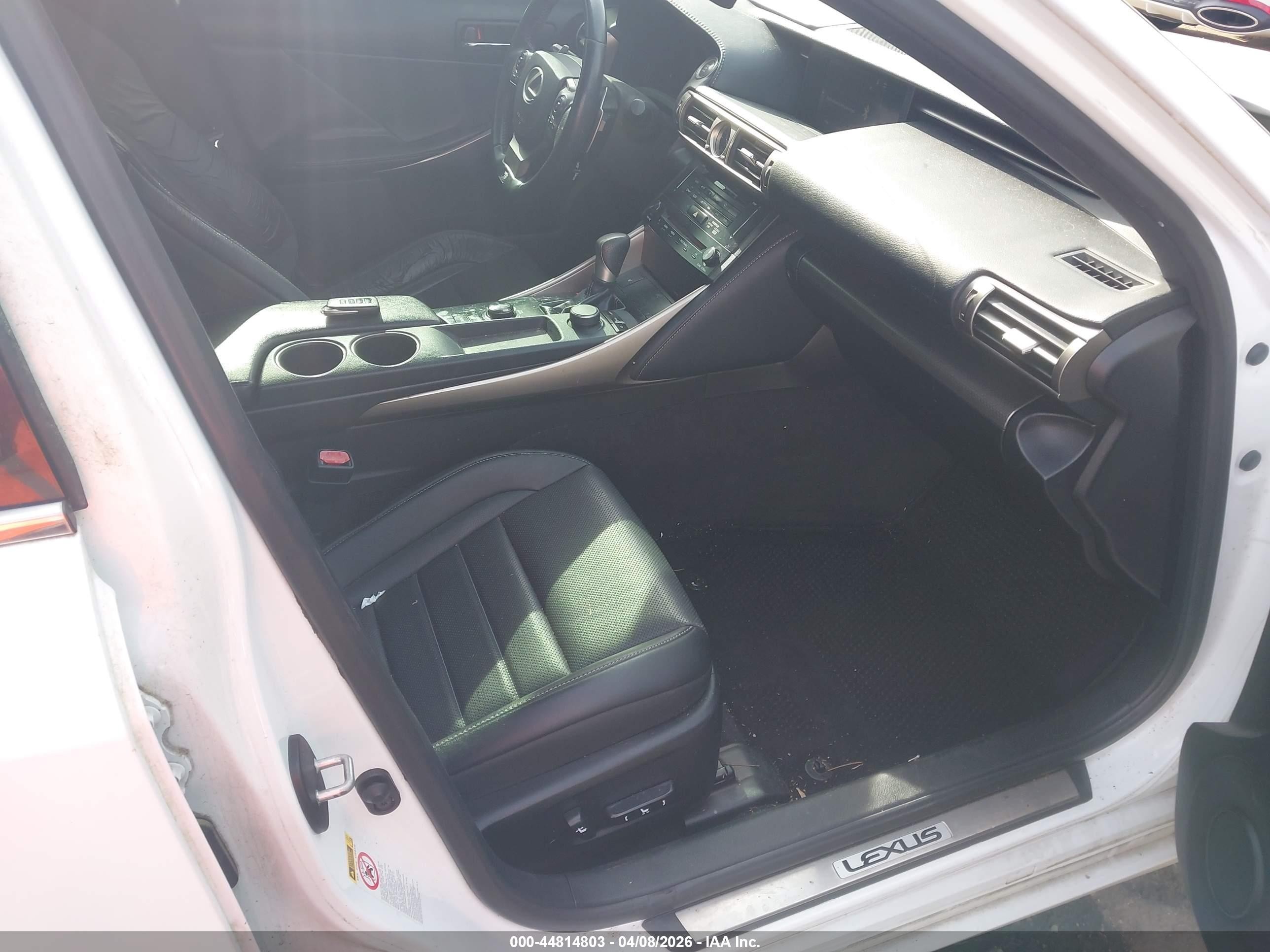 2014 Lexus Is 250   White vin: JTHBF1D21E5022025