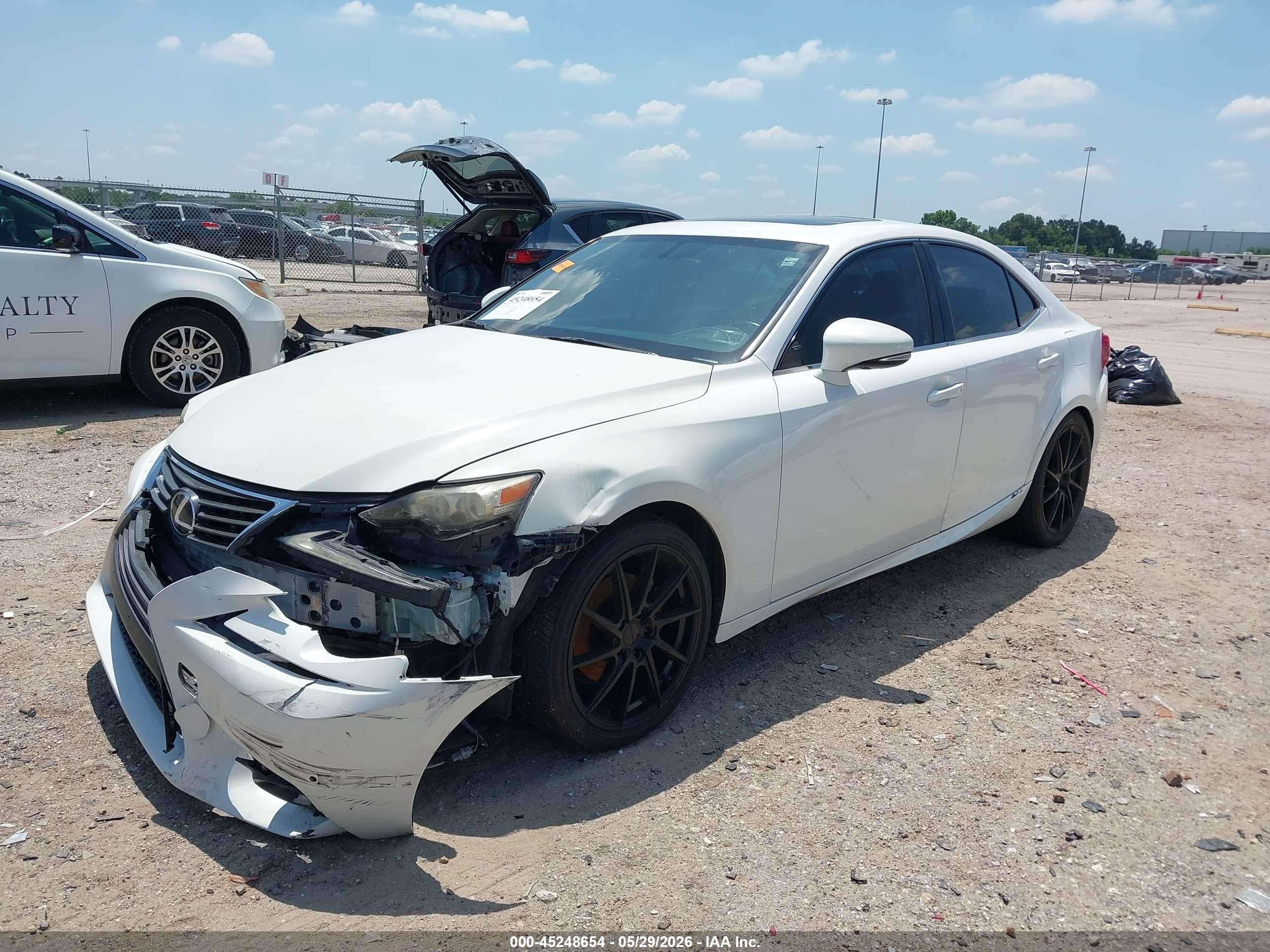 2014 Lexus Is 250   White vin: JTHBF1D21E5024423