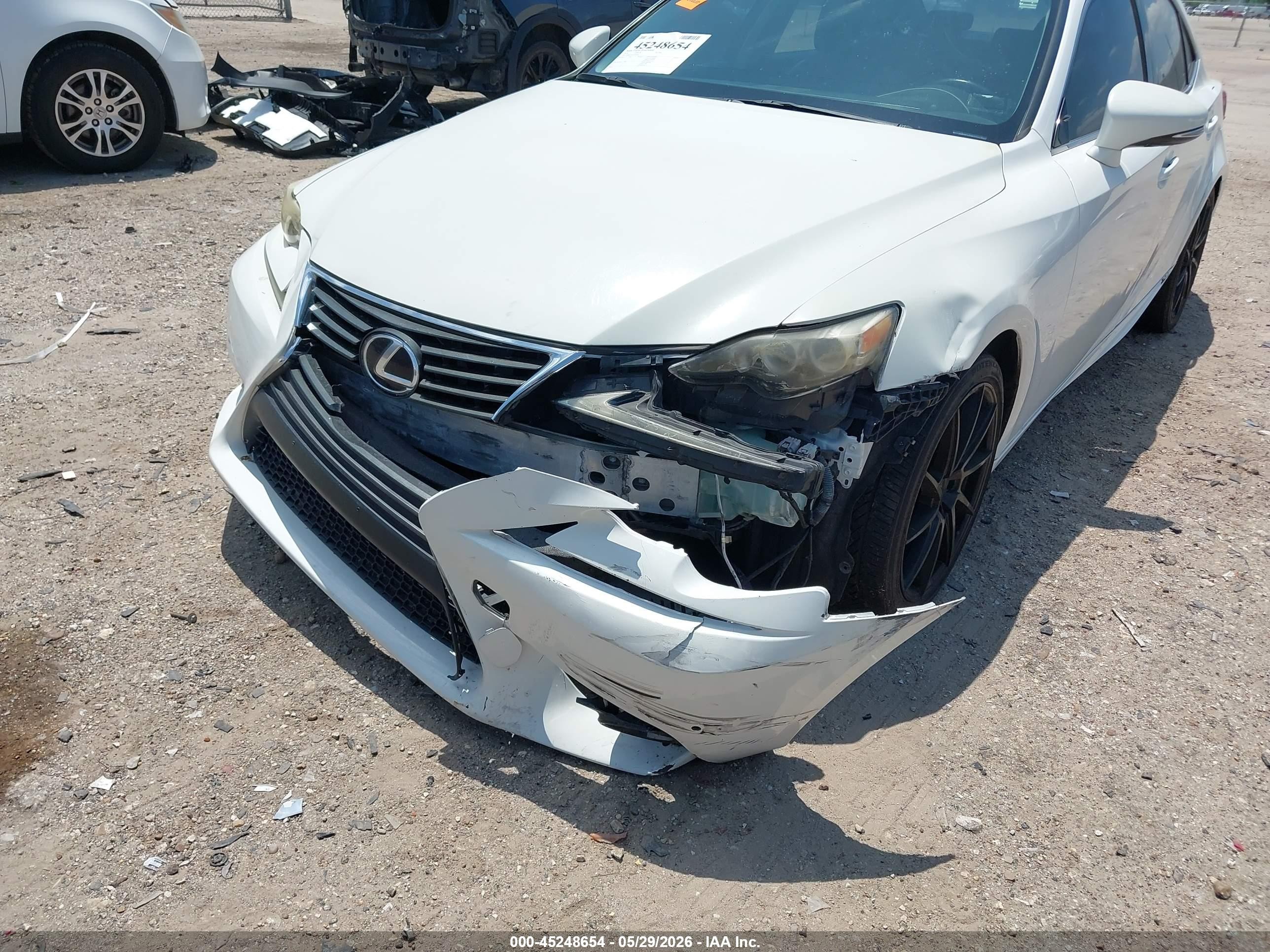 2014 Lexus Is 250   White vin: JTHBF1D21E5024423