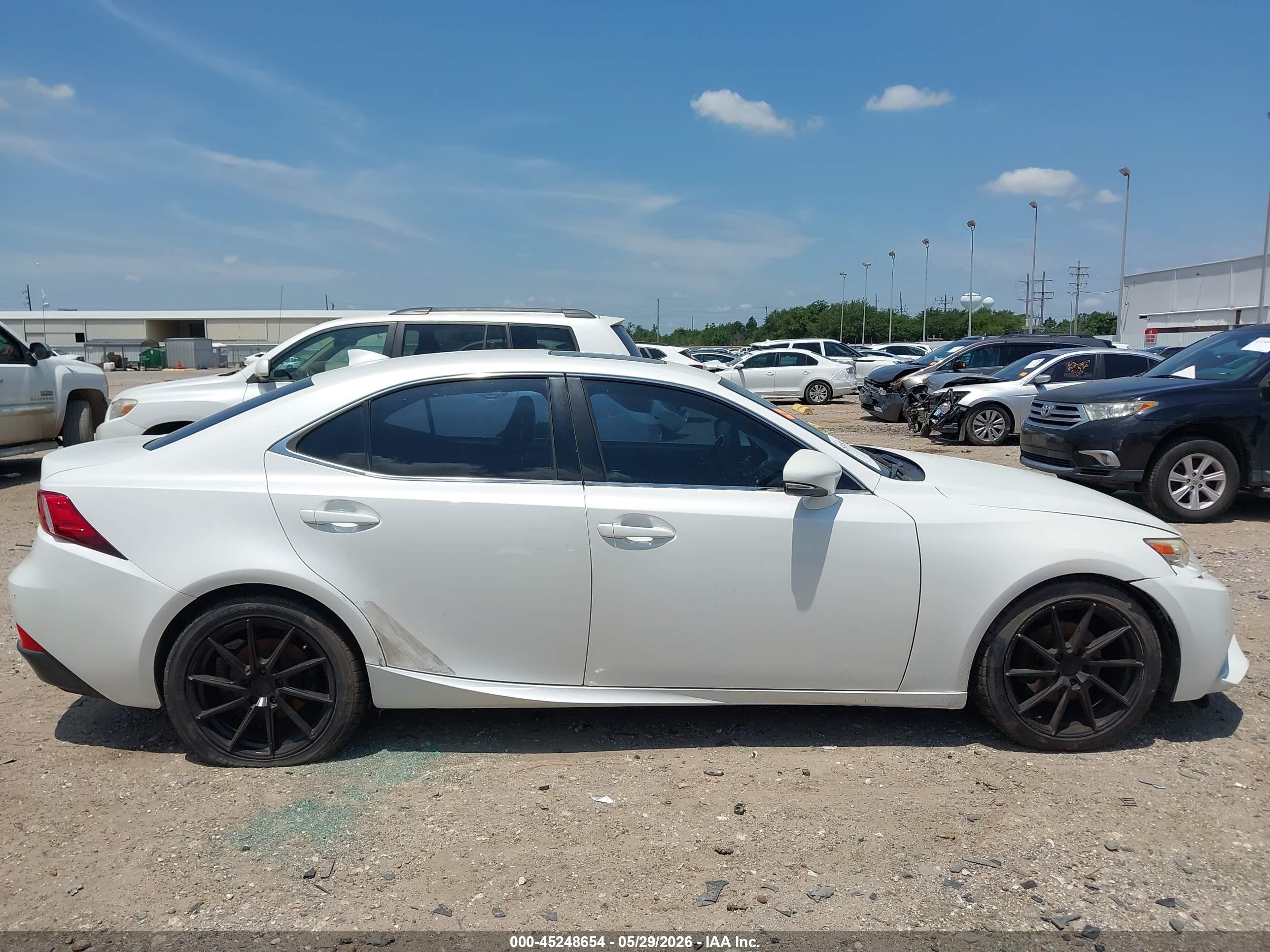 2014 Lexus Is 250   White vin: JTHBF1D21E5024423