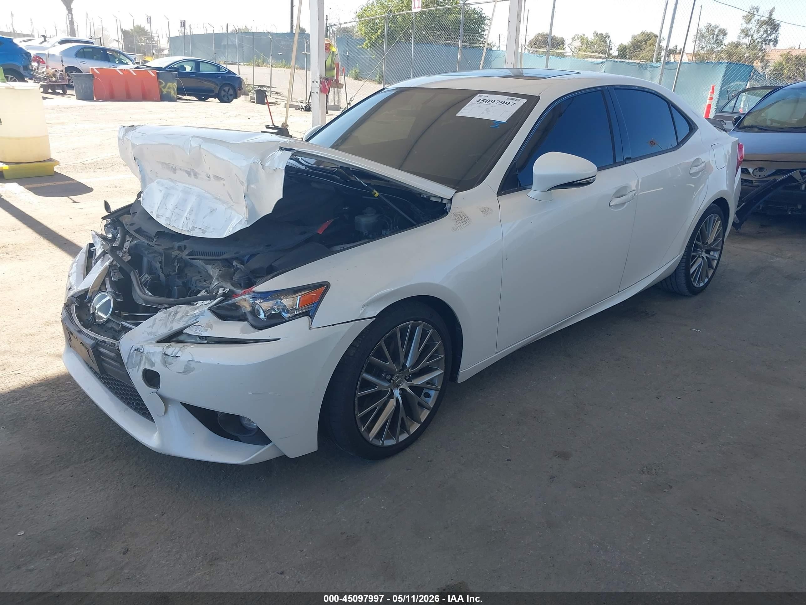 2015 Lexus Is 250   White vin: JTHBF1D21F5075468