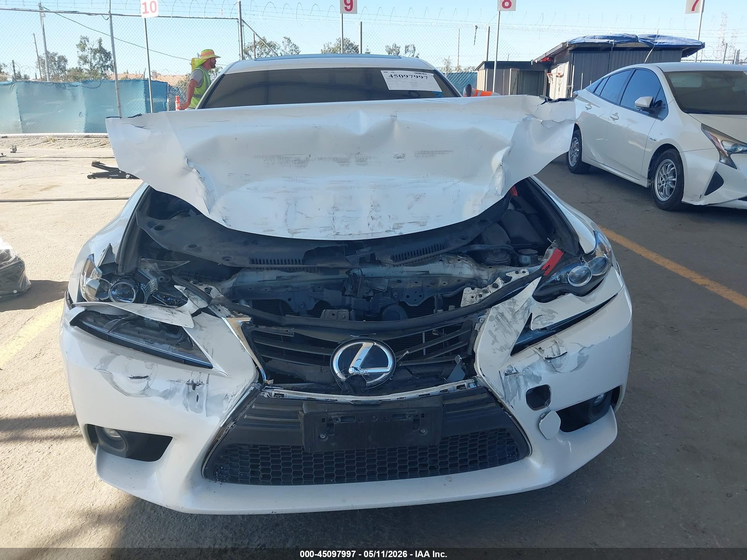 2015 Lexus Is 250   White vin: JTHBF1D21F5075468
