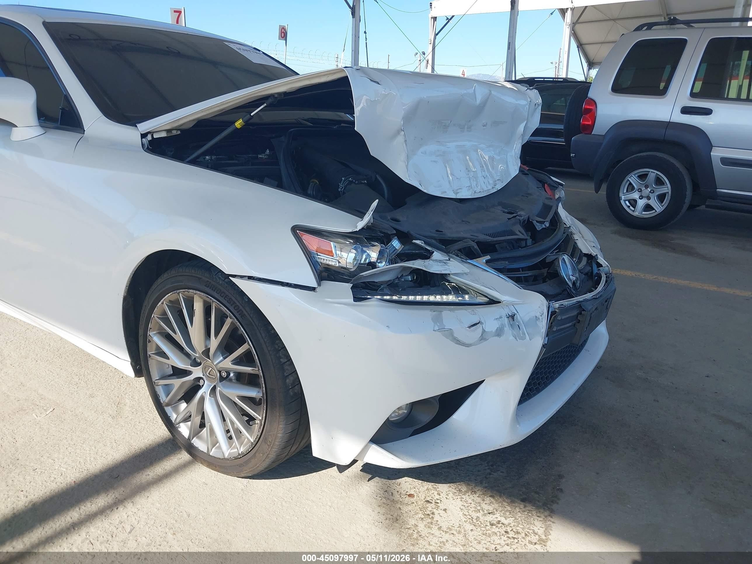 2015 Lexus Is 250   White vin: JTHBF1D21F5075468
