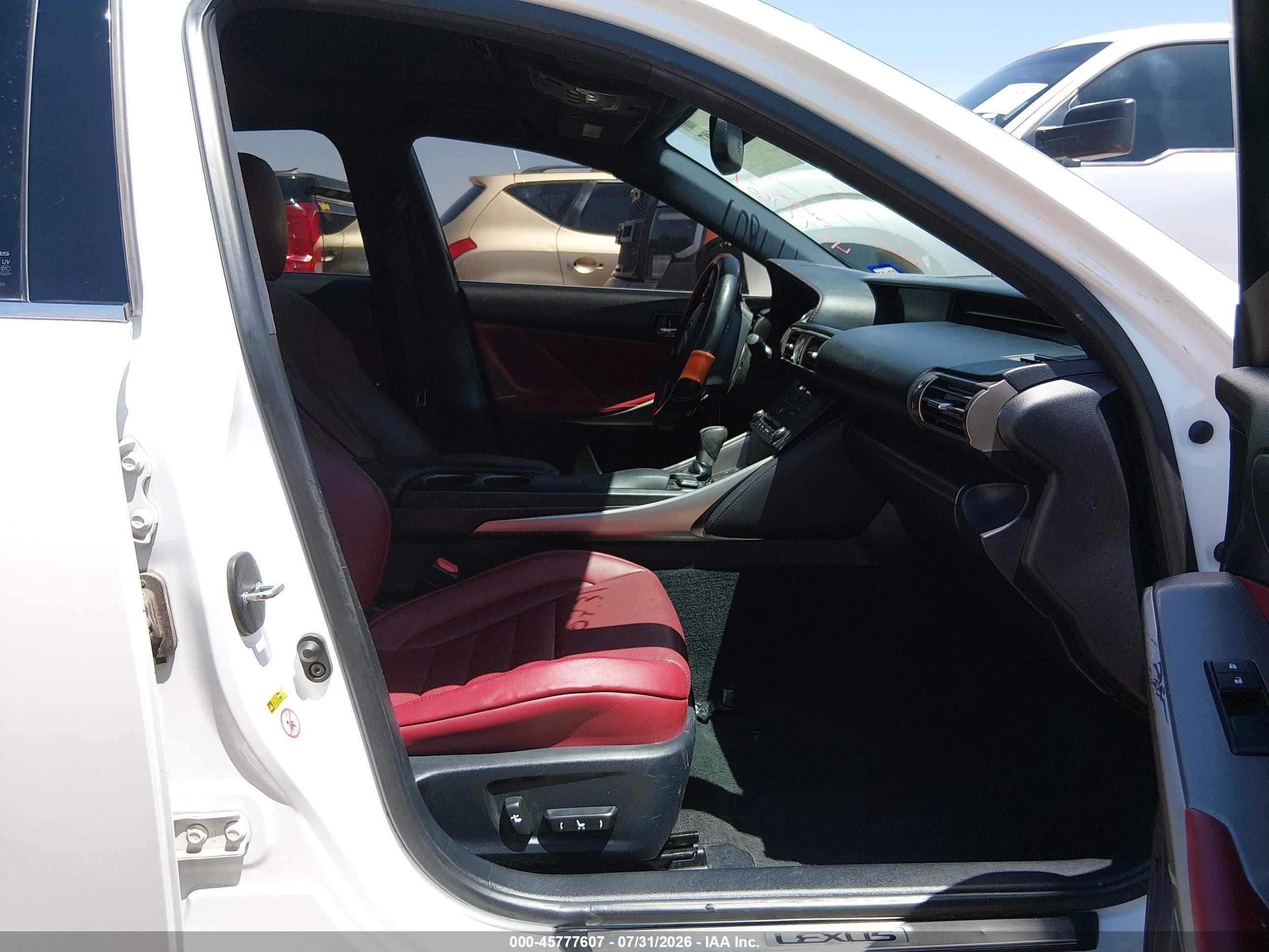 2015 Lexus Is 250   Белый vin: JTHBF1D21F5077320
