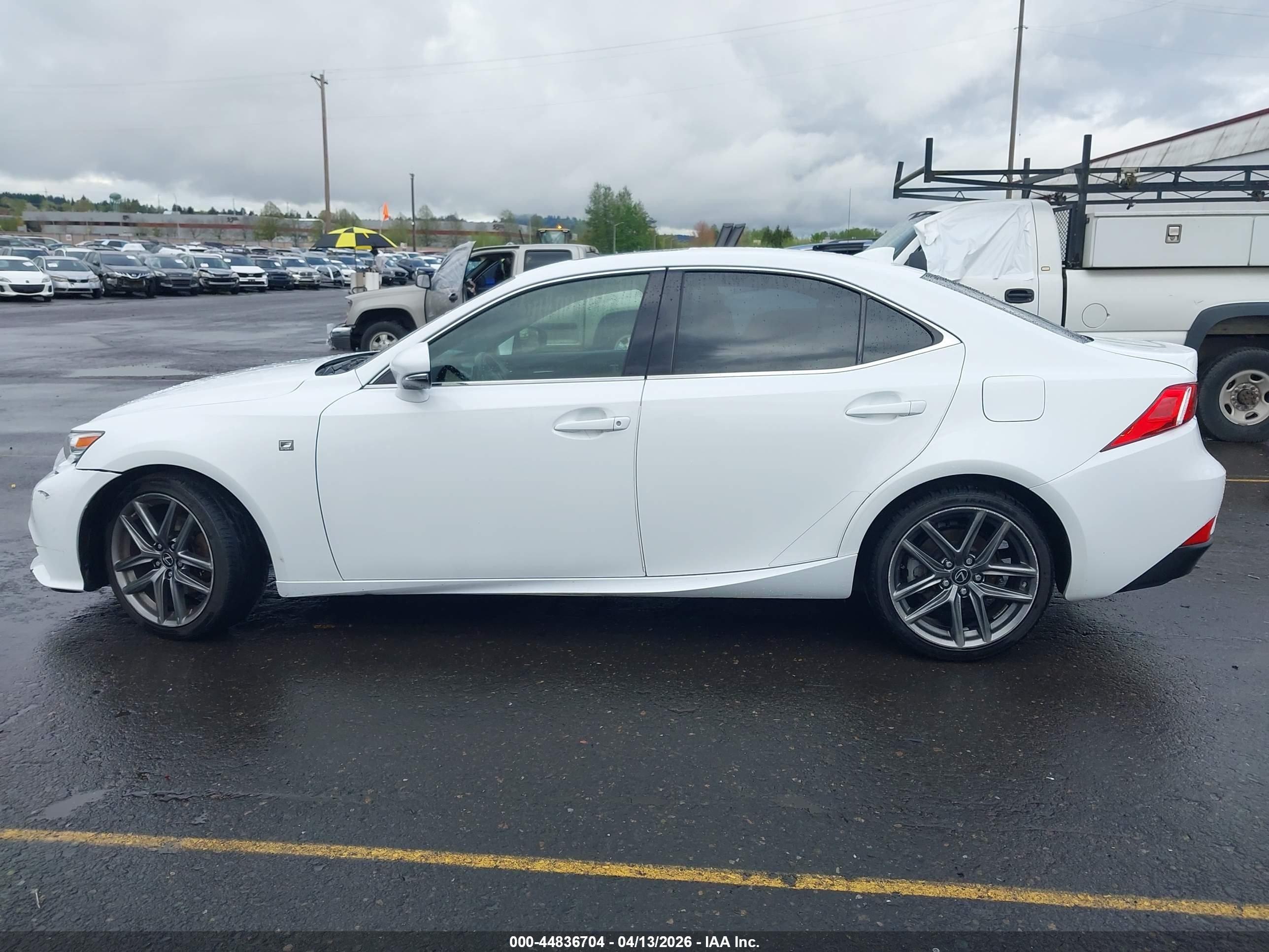 2015 Lexus Is 250   White vin: JTHBF1D22F5081389