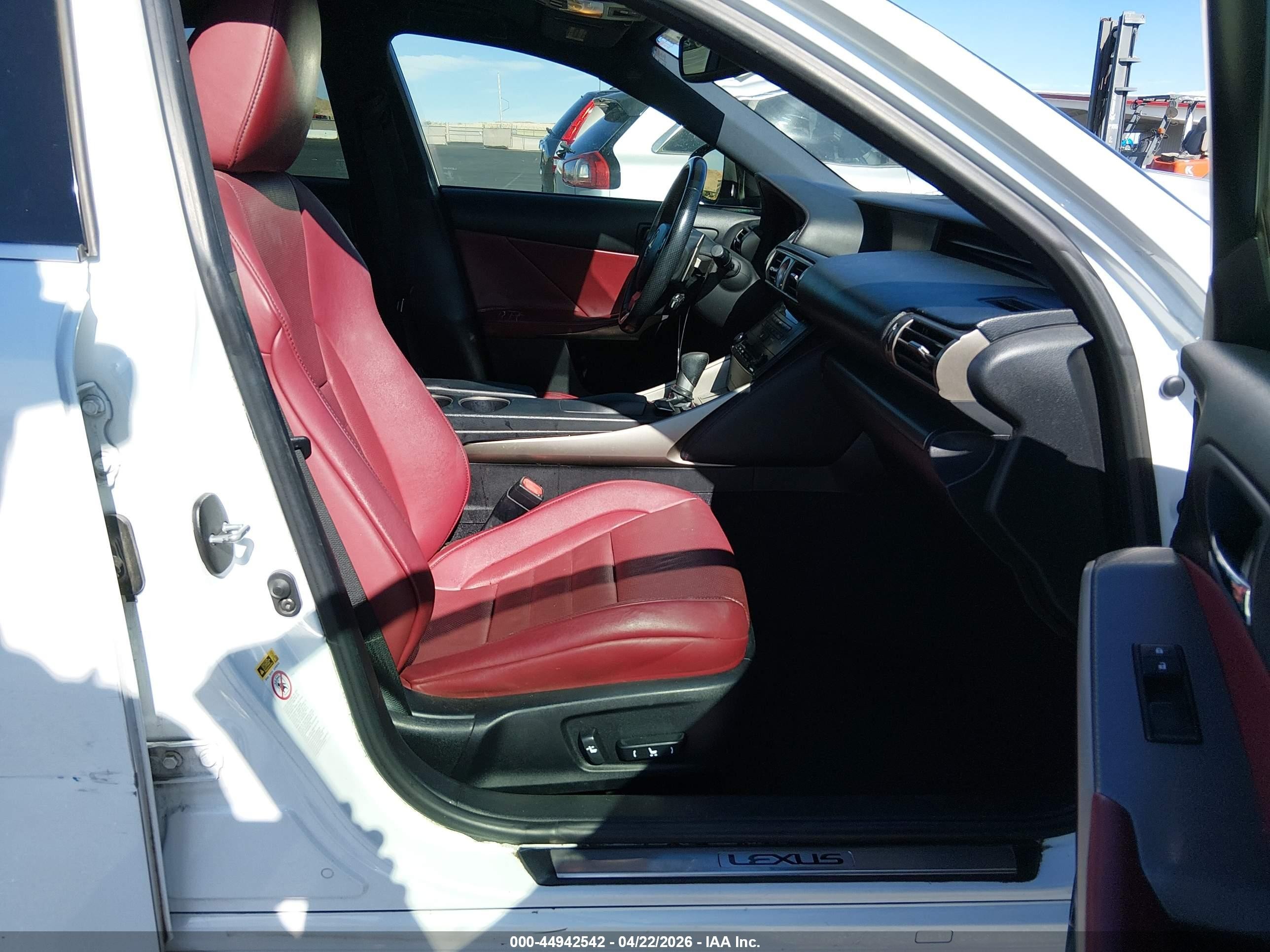 2014 Lexus Is 250   White vin: JTHBF1D23E5019692