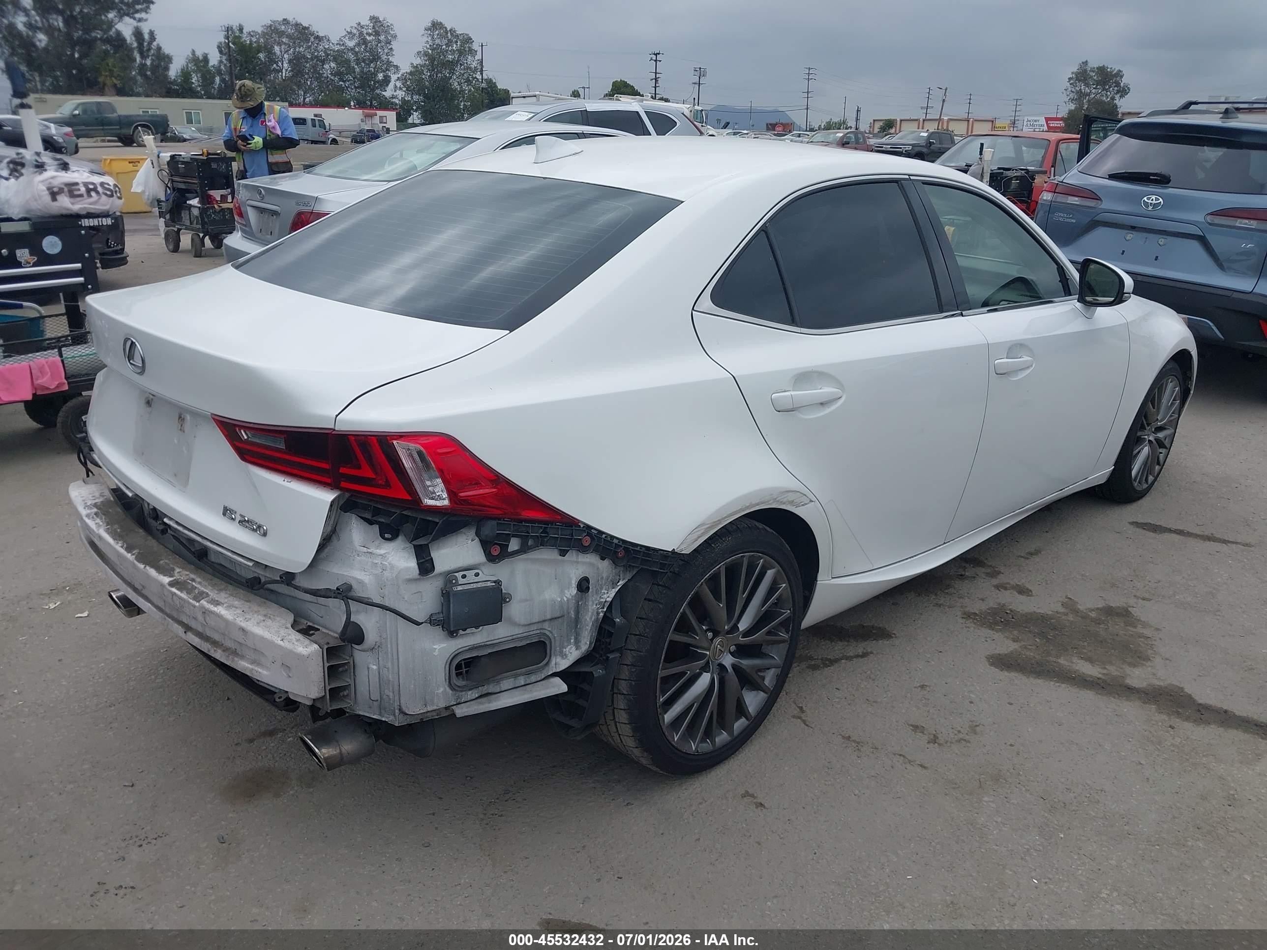 2015 Lexus Is 250   White vin: JTHBF1D23F5053729