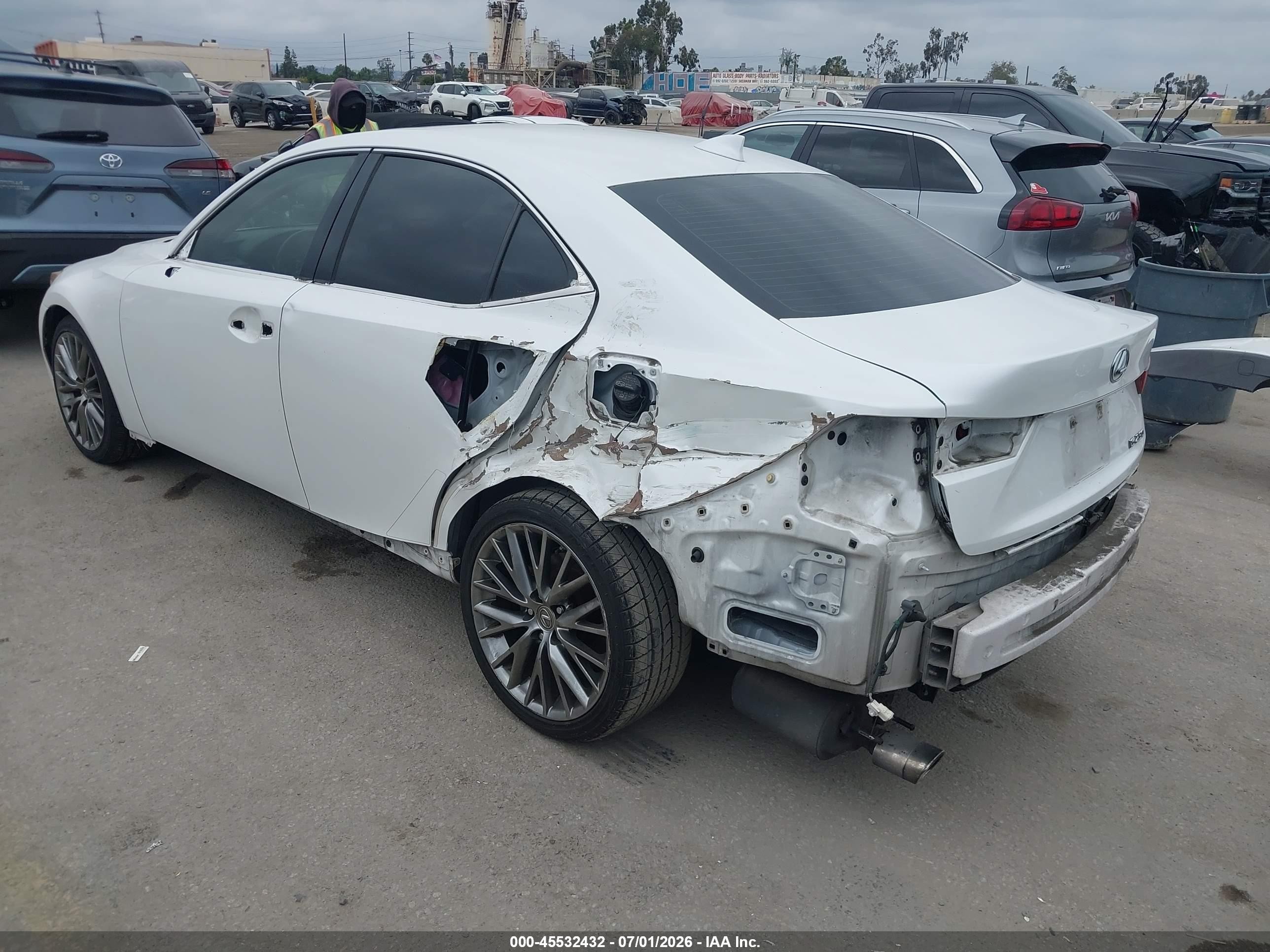 2015 Lexus Is 250   White vin: JTHBF1D23F5053729