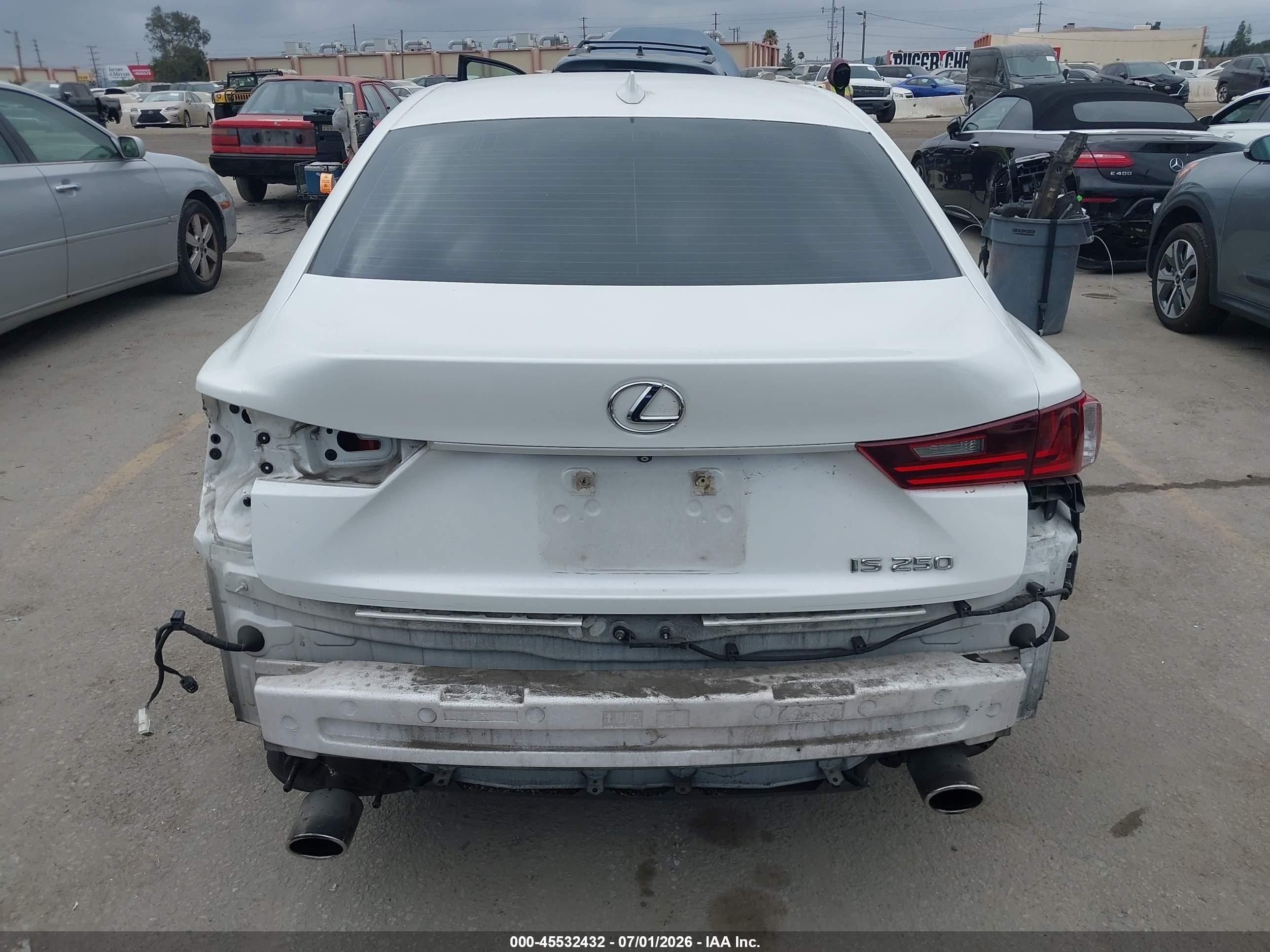 2015 Lexus Is 250   White vin: JTHBF1D23F5053729