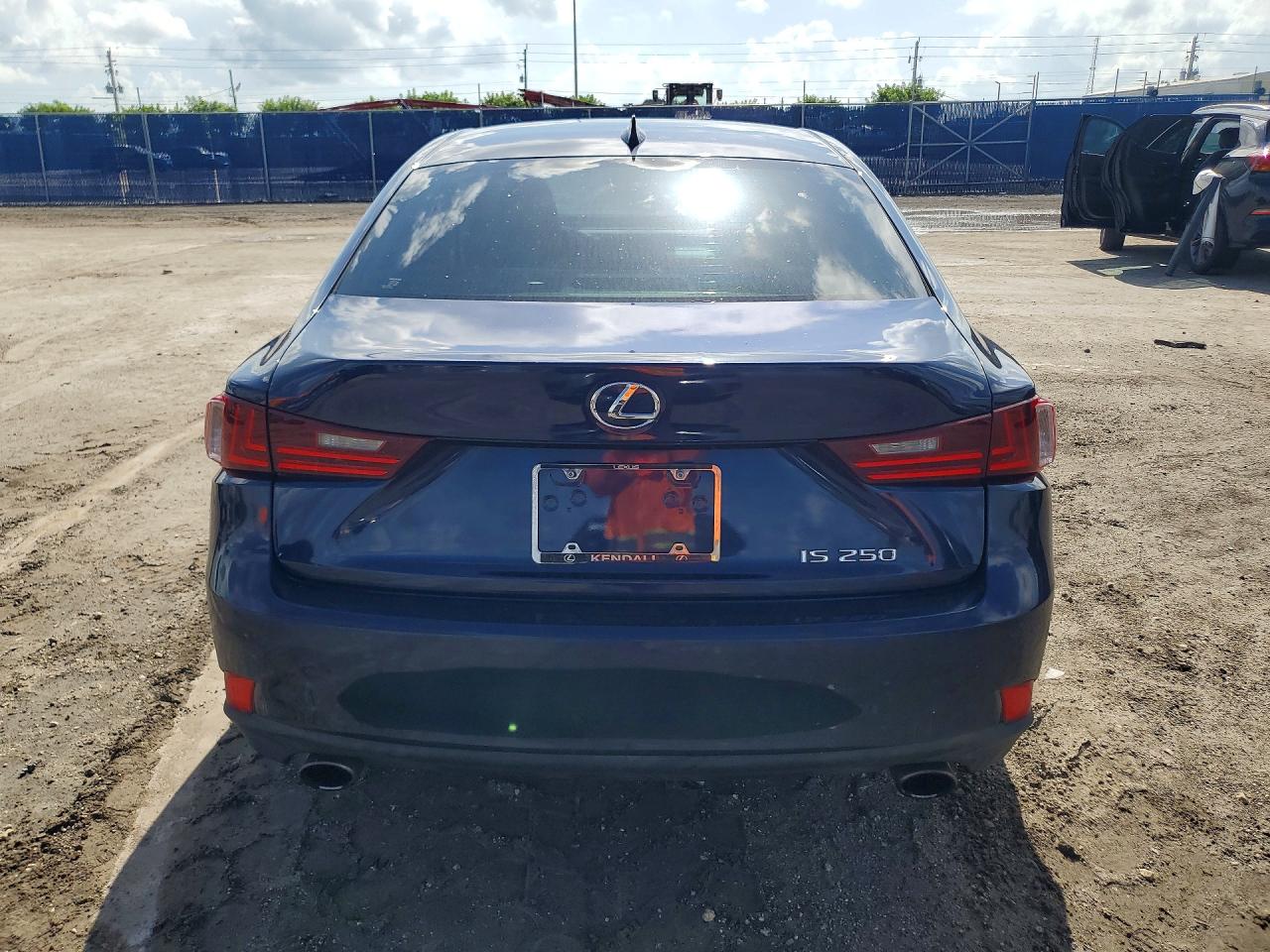 2014 Lexus Is 250 Blue vin: JTHBF1D24E5028398