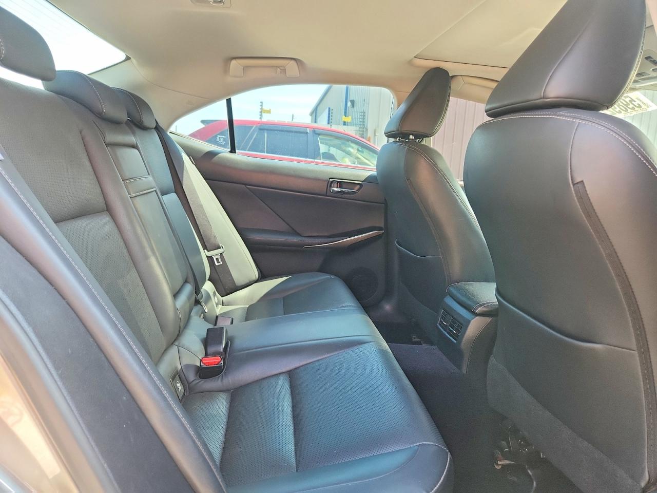 2014 Lexus Is 250 Серебряный vin: JTHBF1D24E5043340