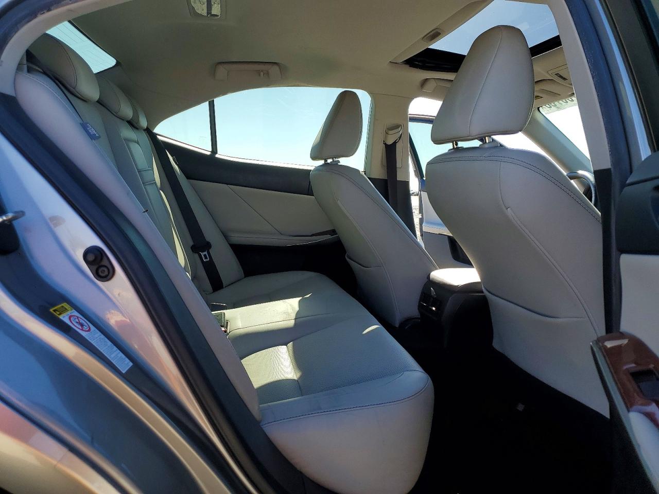 2014 Lexus Is 250 Silver vin: JTHBF1D24E5043421