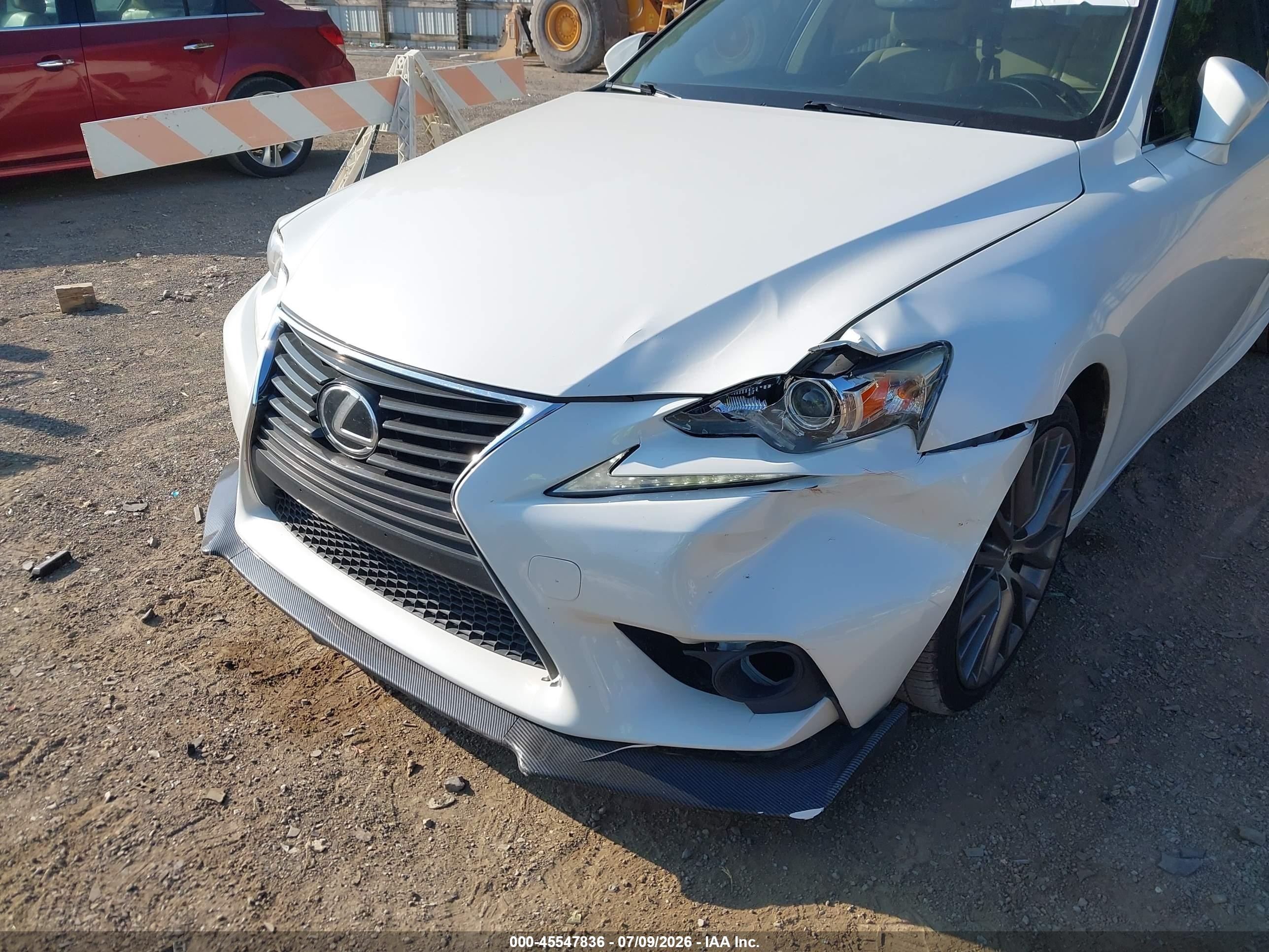 2015 Lexus Is 250   White vin: JTHBF1D24F5068529