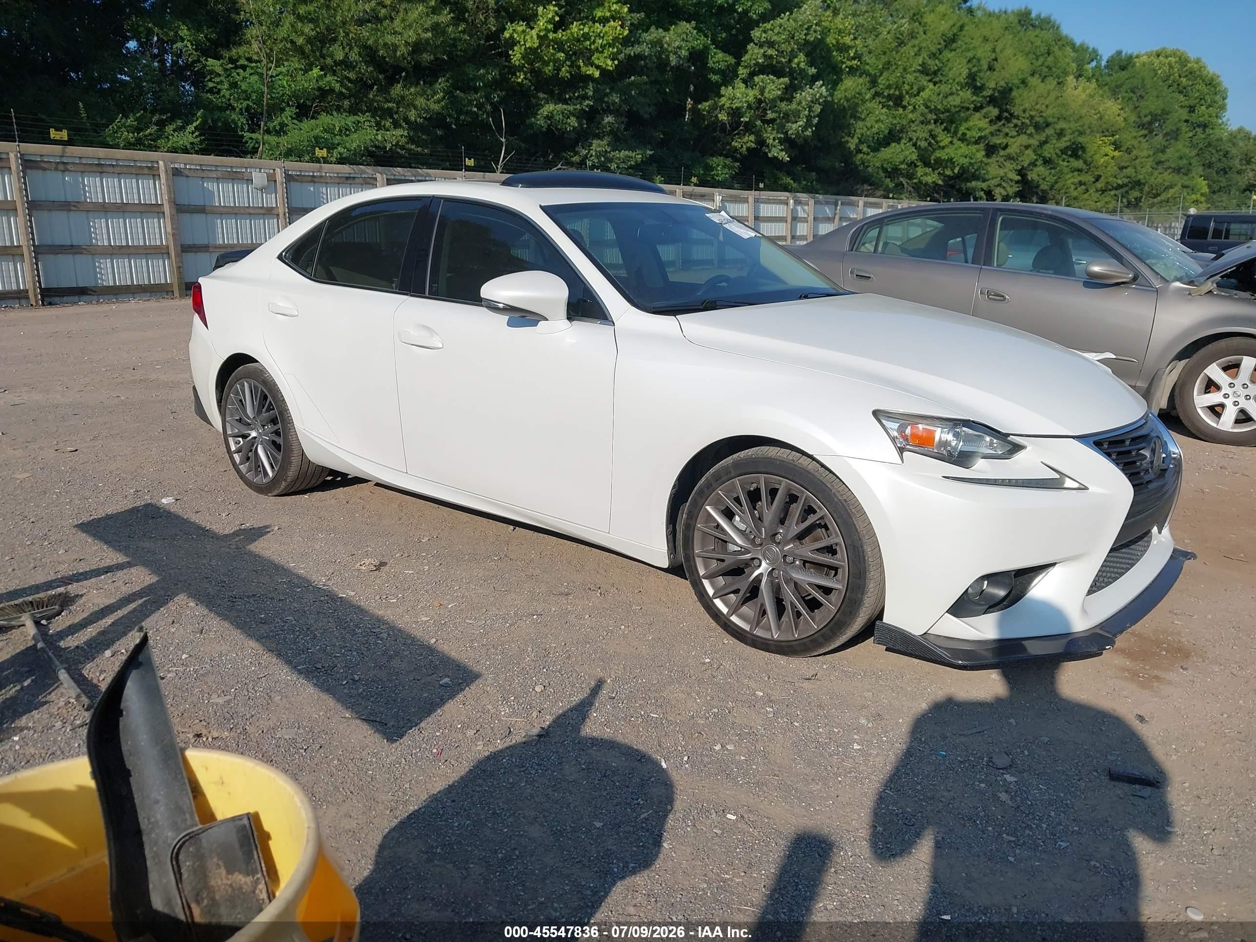 2015 Lexus Is 250   White vin: JTHBF1D24F5068529