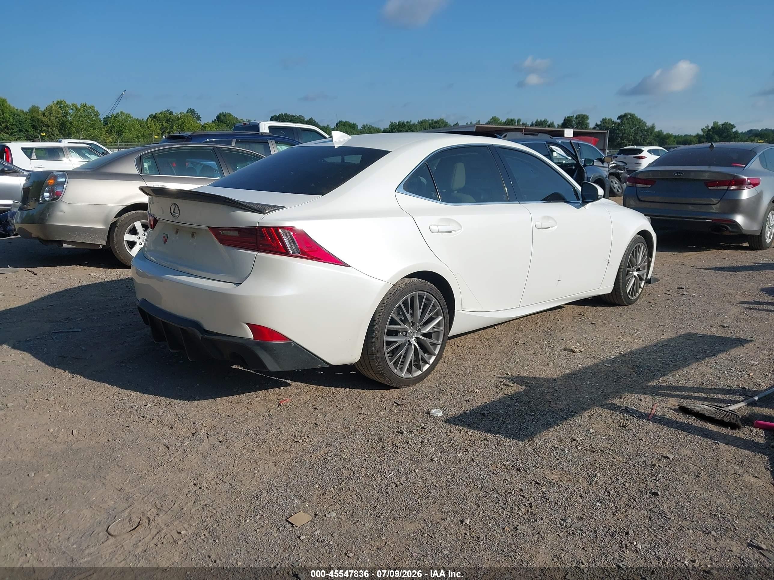 2015 Lexus Is 250   White vin: JTHBF1D24F5068529