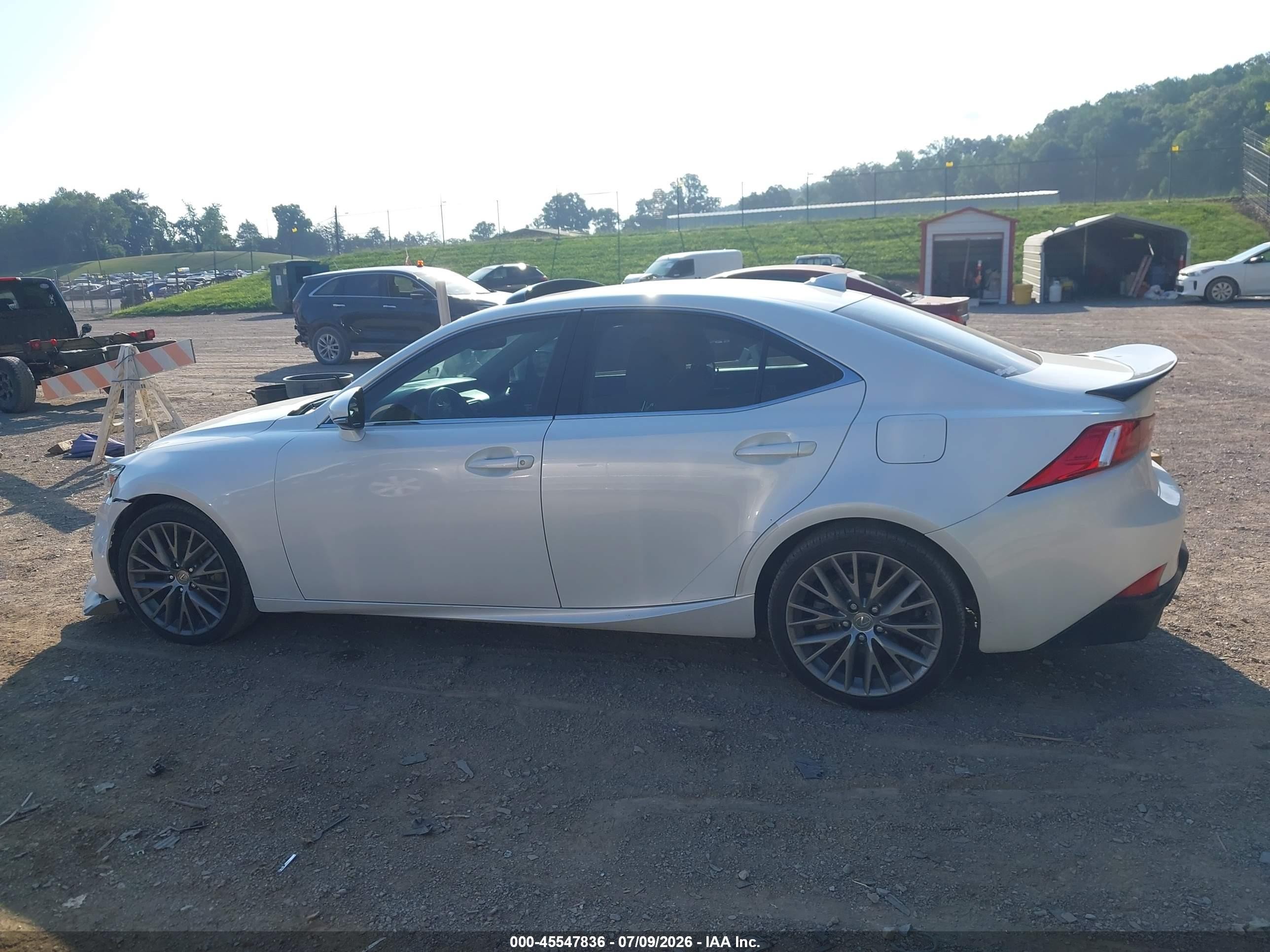 2015 Lexus Is 250   White vin: JTHBF1D24F5068529