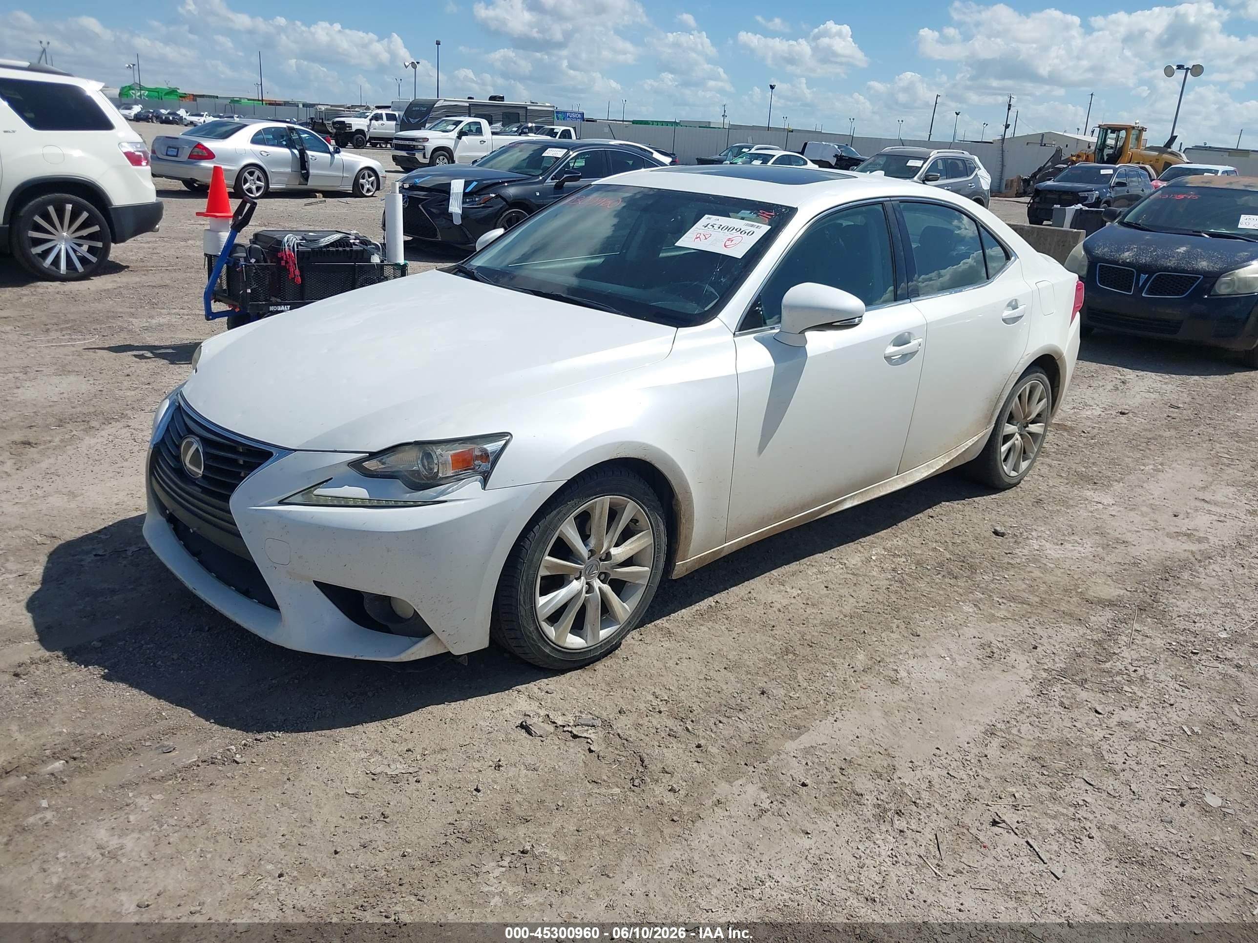 2014 Lexus Is 250 White vin: JTHBF1D26E5042898
