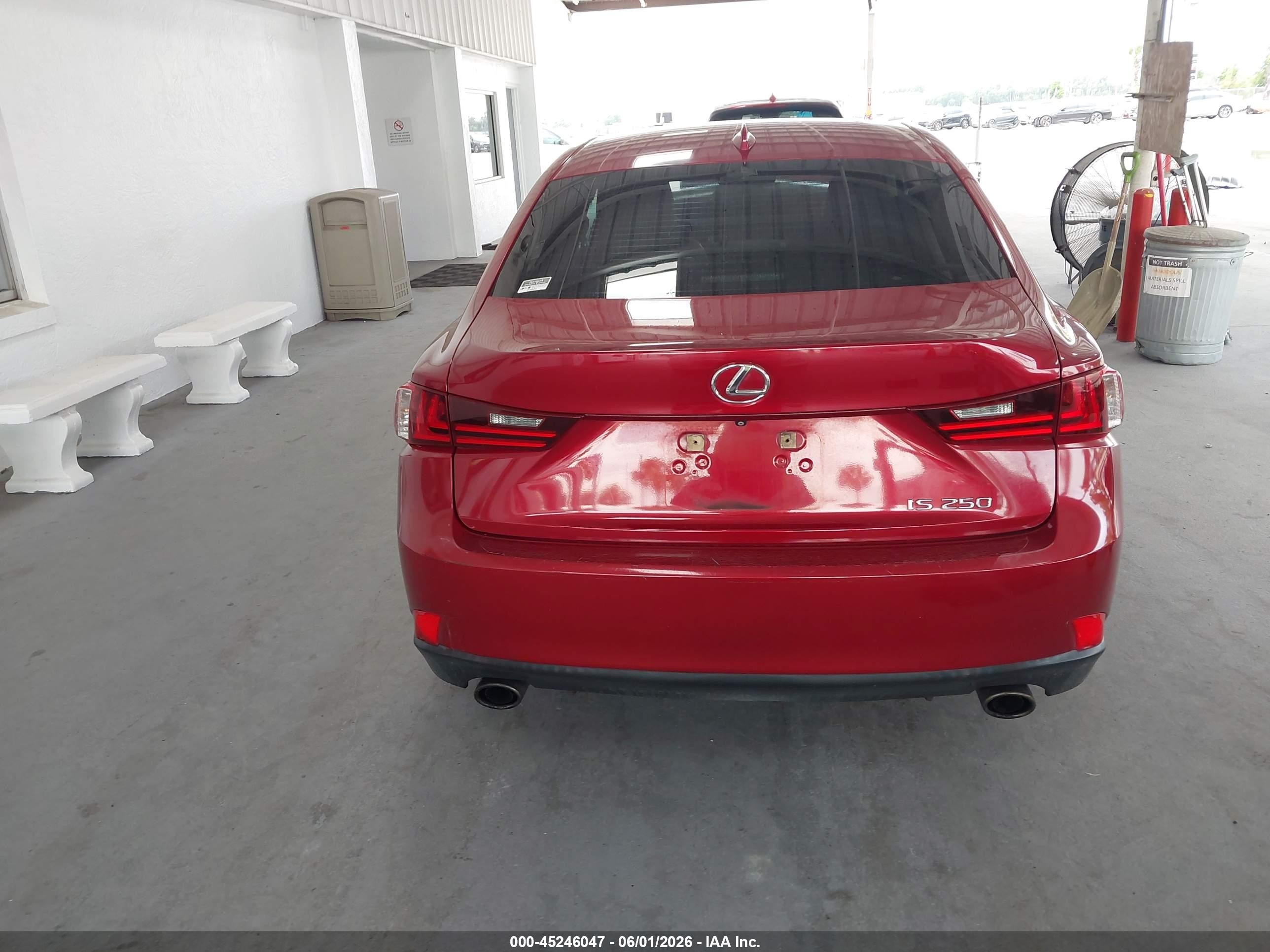 2015 Lexus Is 250   Red vin: JTHBF1D26F5067396