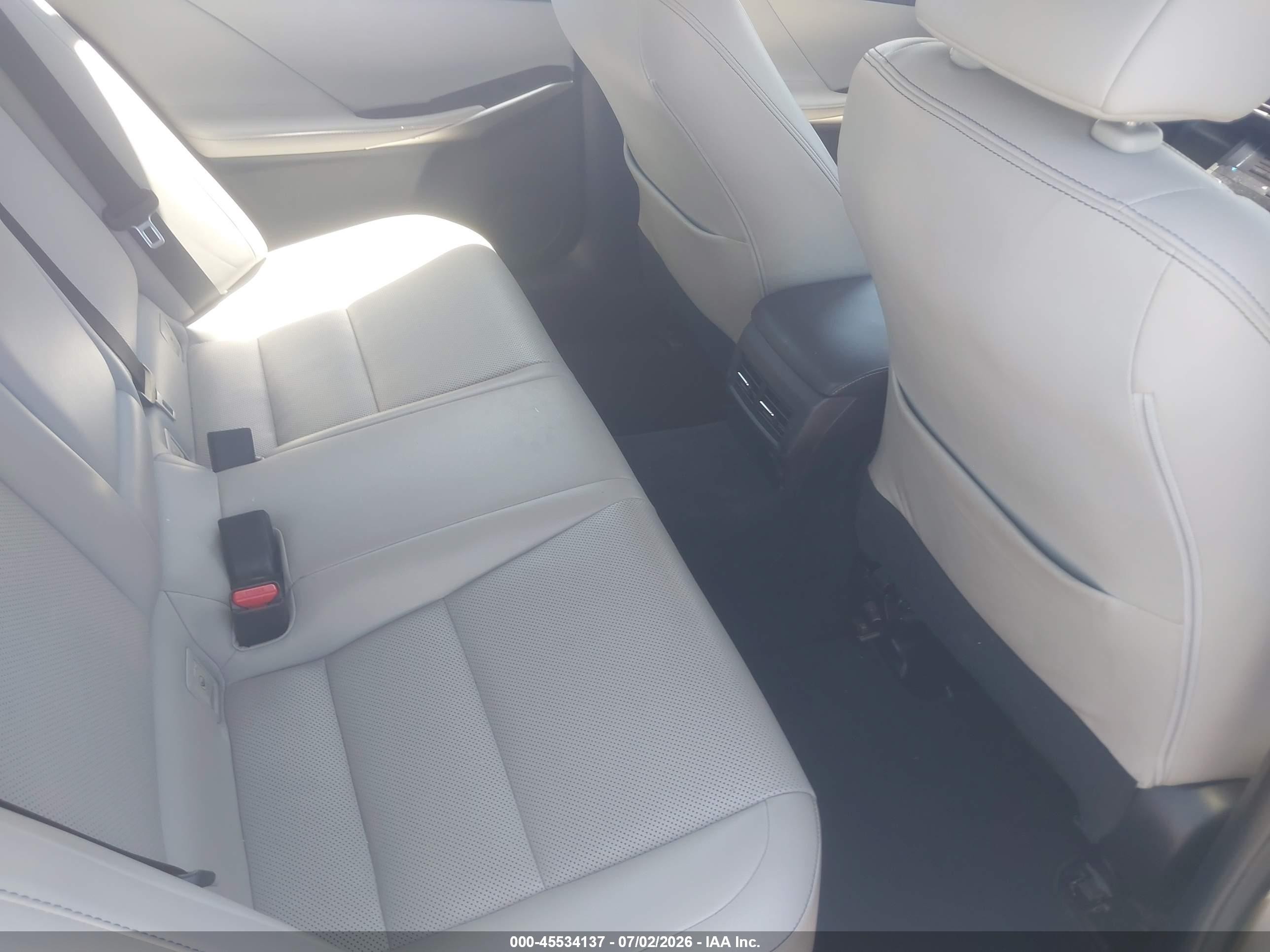 2014 Lexus Is 250   Silver vin: JTHBF1D27E5011398