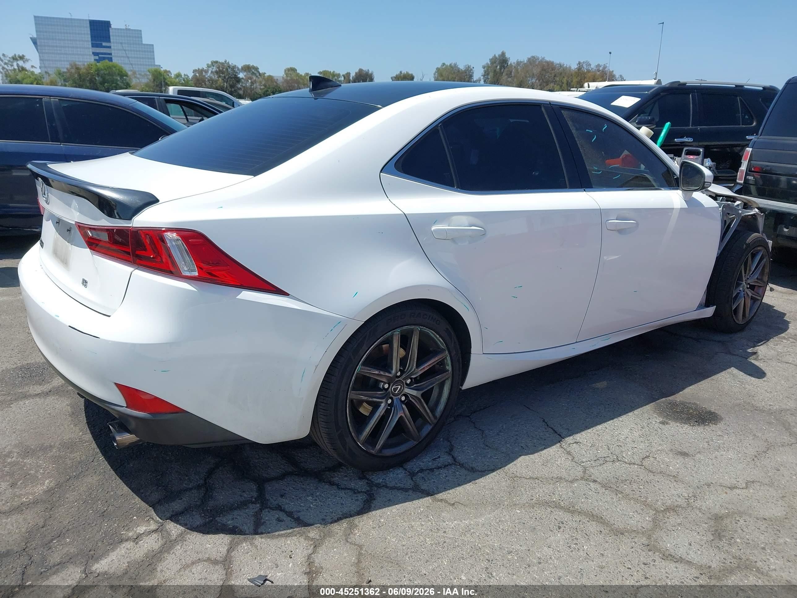 2015 Lexus Is 250   White vin: JTHBF1D27F5073398