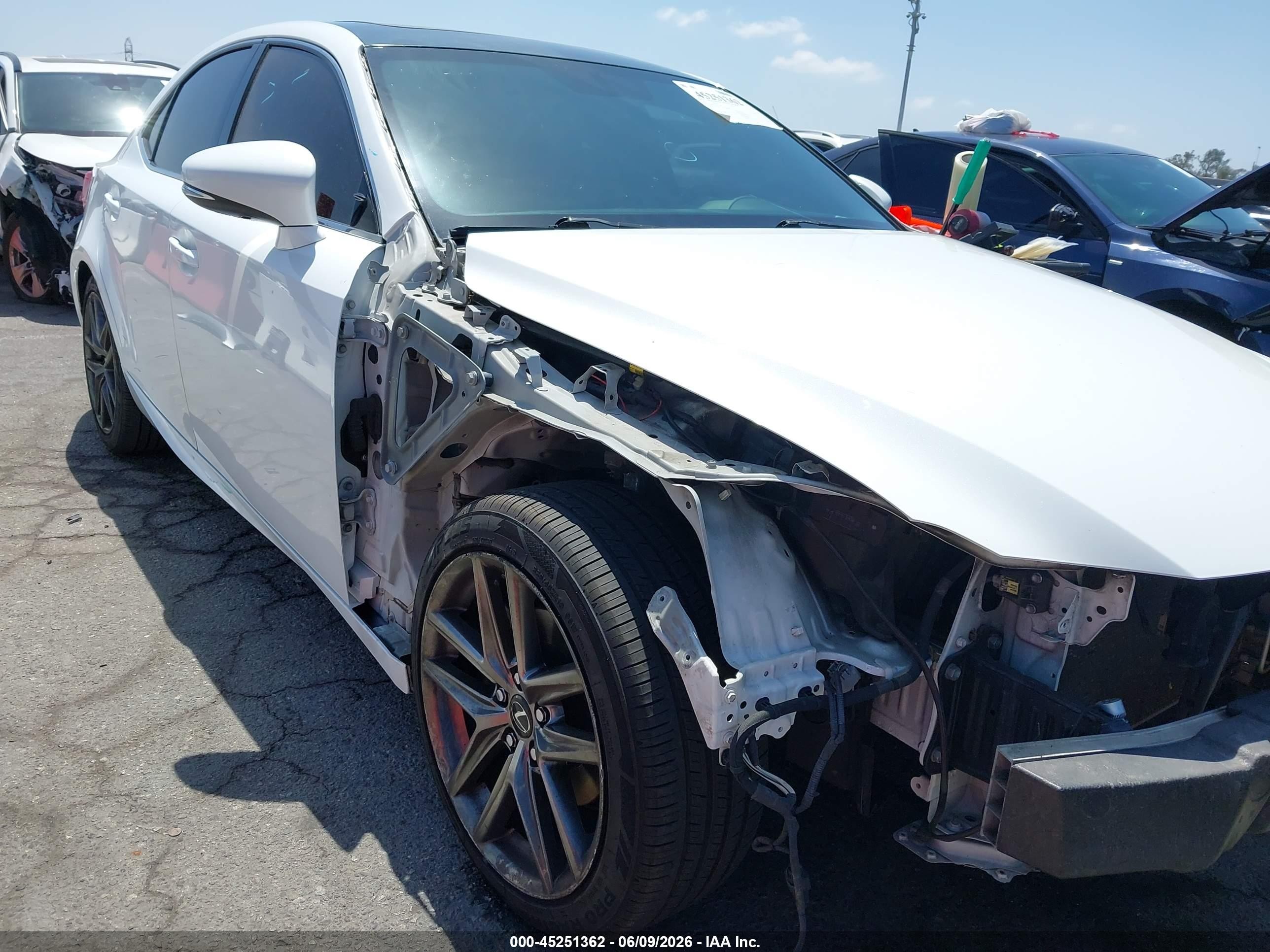 2015 Lexus Is 250   White vin: JTHBF1D27F5073398