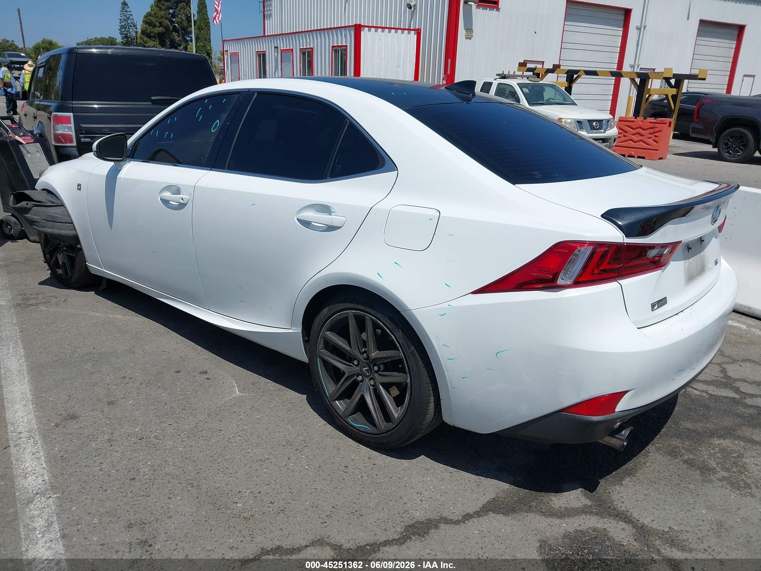 2015 Lexus Is 250   White vin: JTHBF1D27F5073398