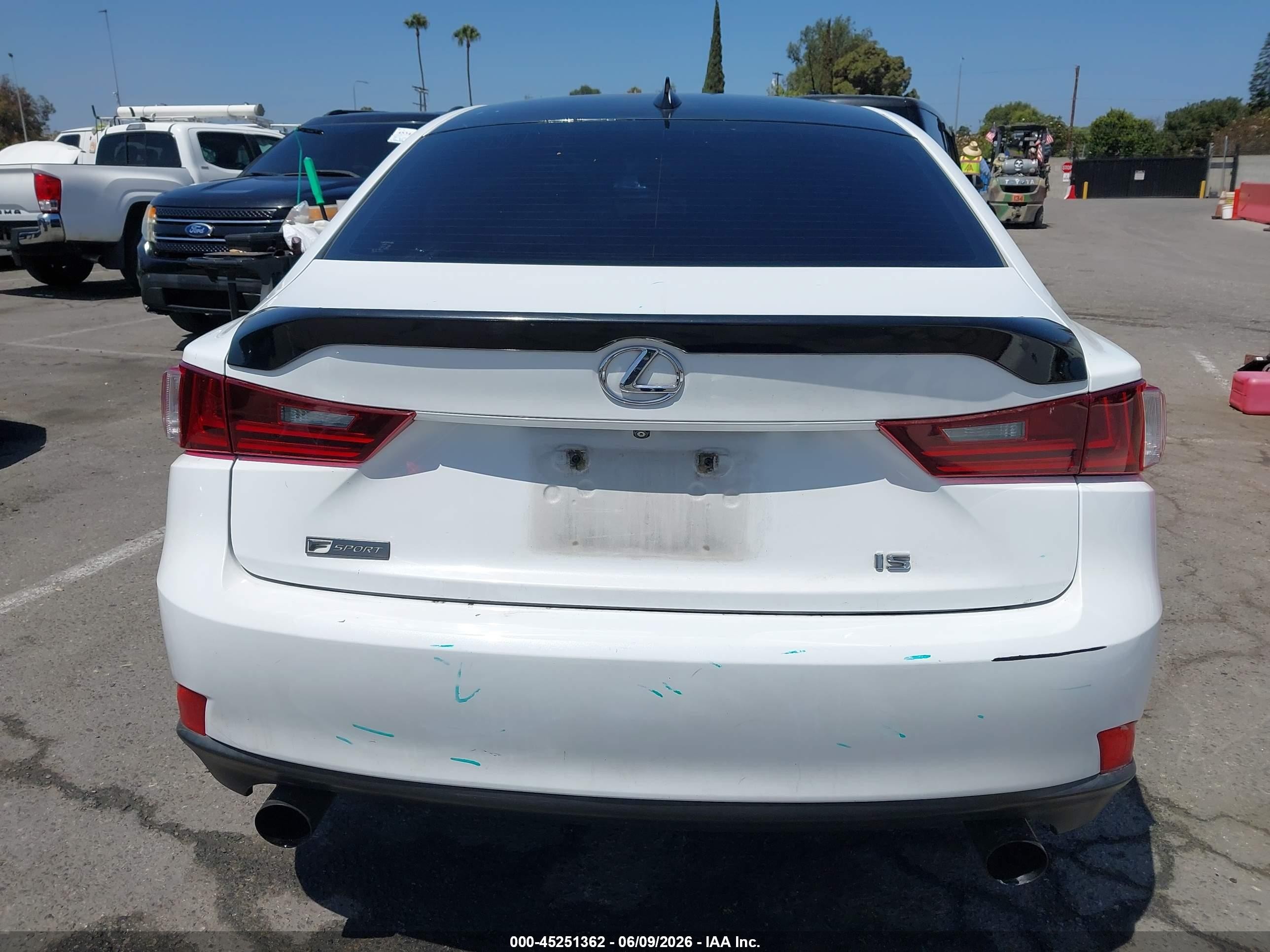 2015 Lexus Is 250   White vin: JTHBF1D27F5073398