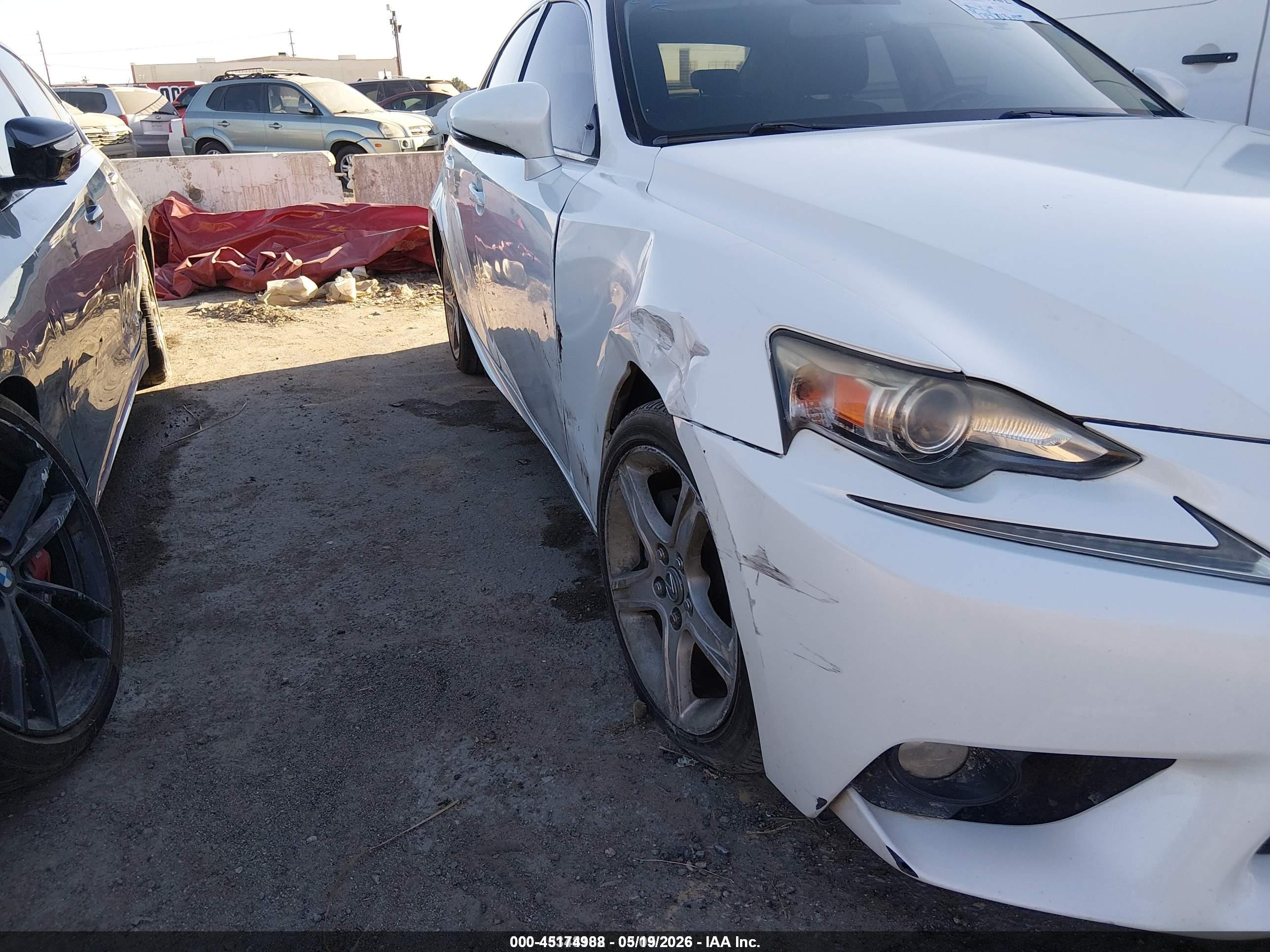 2014 Lexus Is 250   White vin: JTHBF1D28E5024984