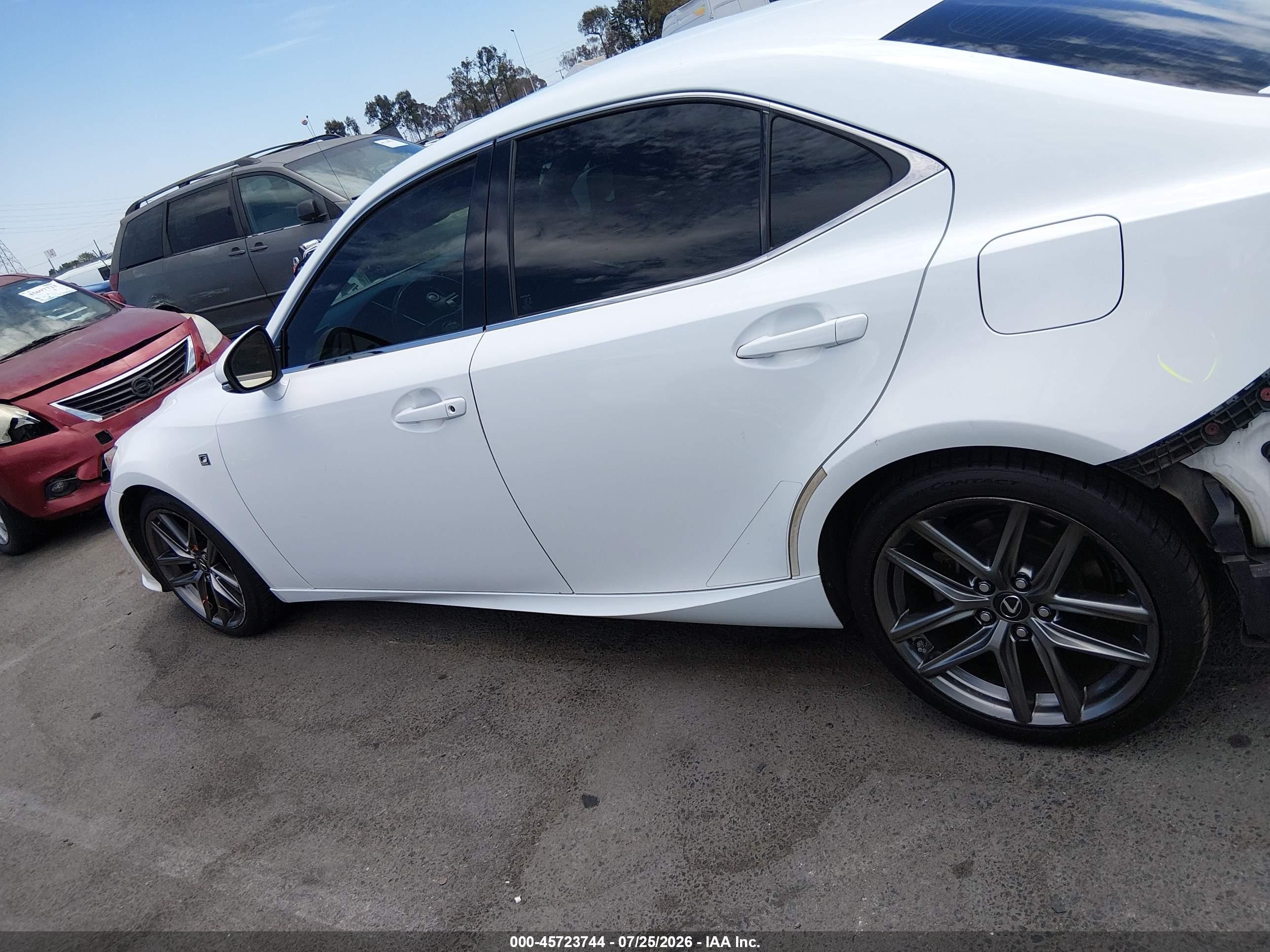 2014 Lexus Is 250   White vin: JTHBF1D28E5032194