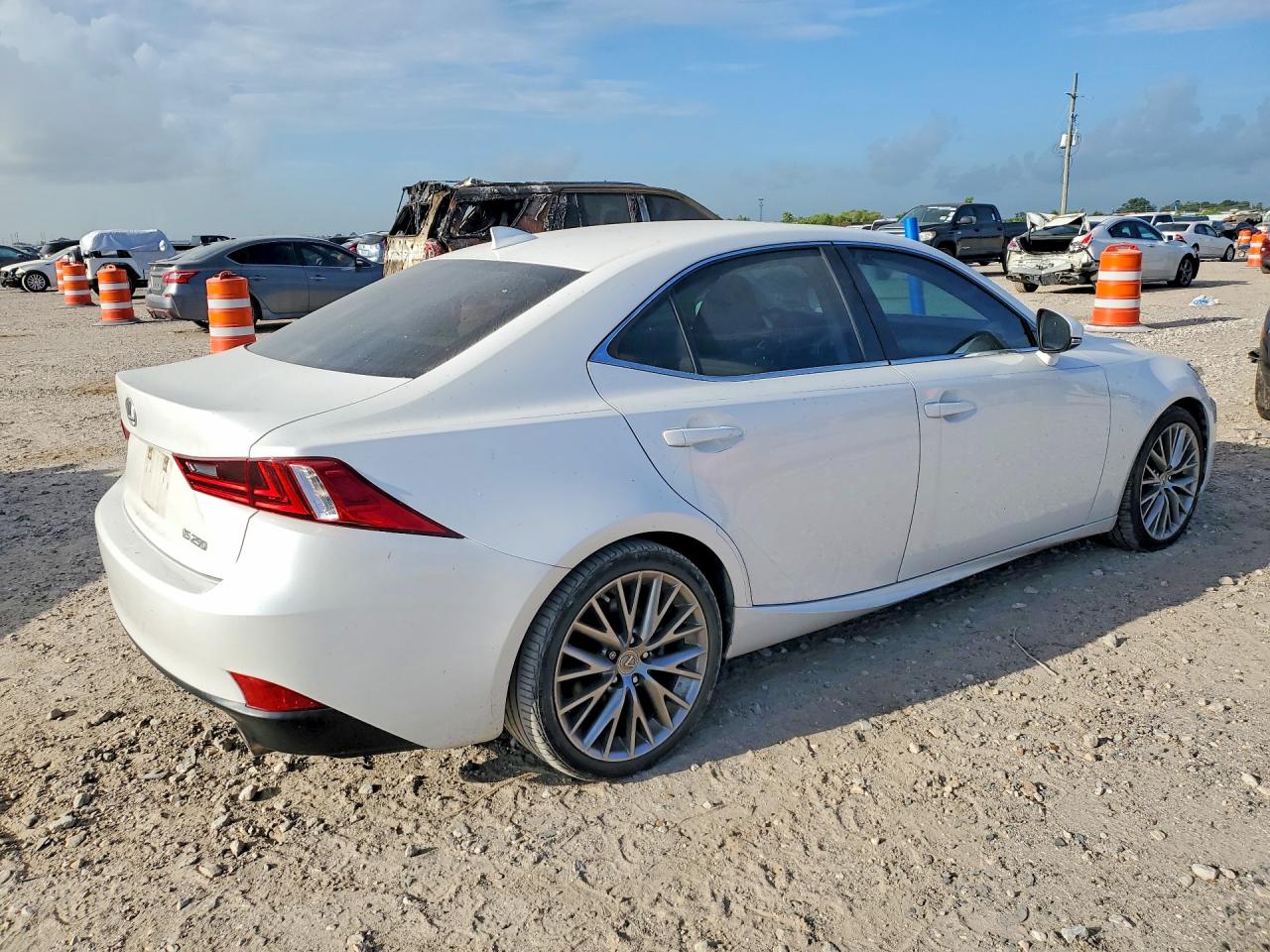 2014 Lexus Is 250 White vin: JTHBF1D28E5037847