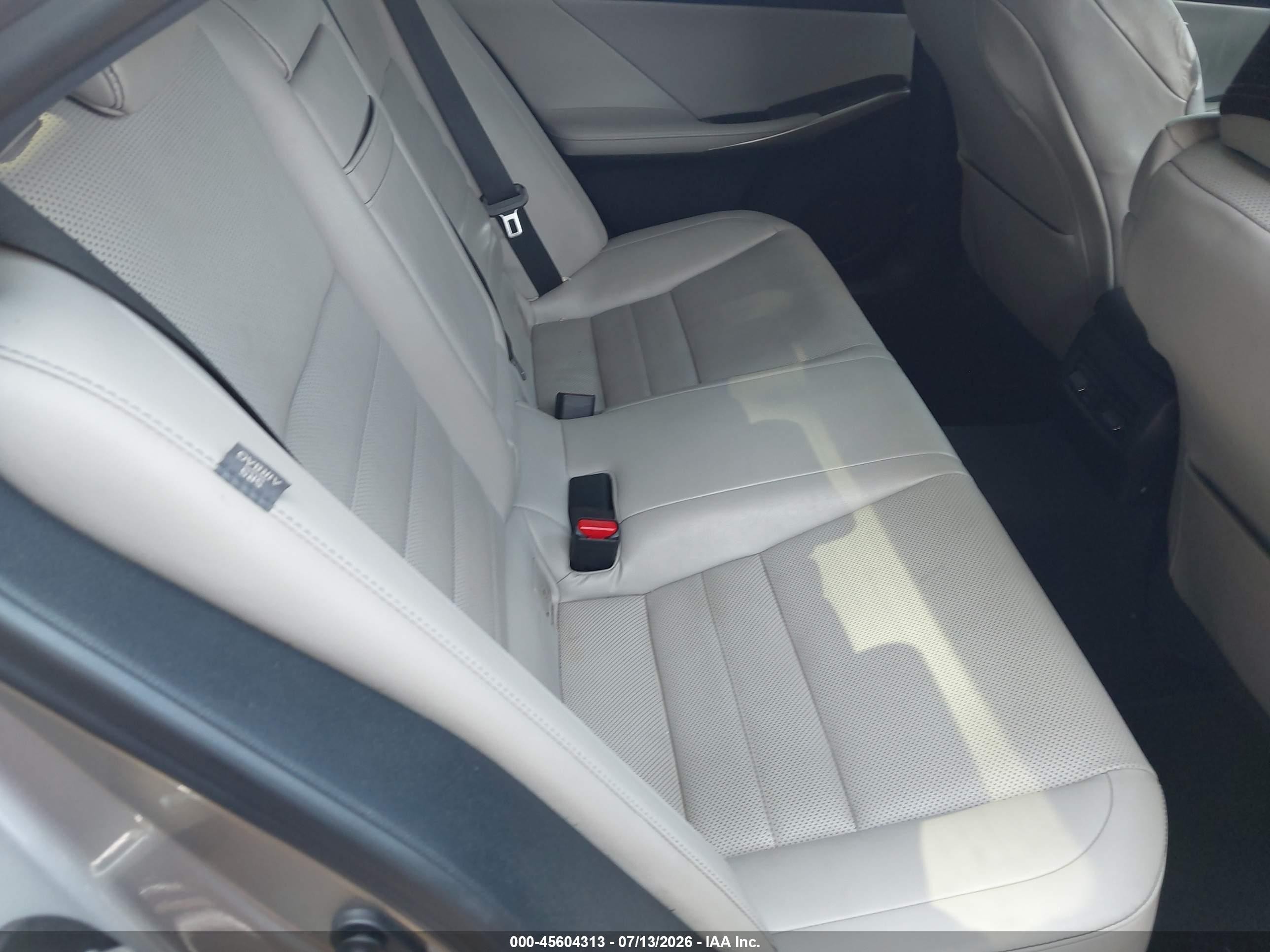 2015 Lexus Is 250   Серый vin: JTHBF1D28F5055329
