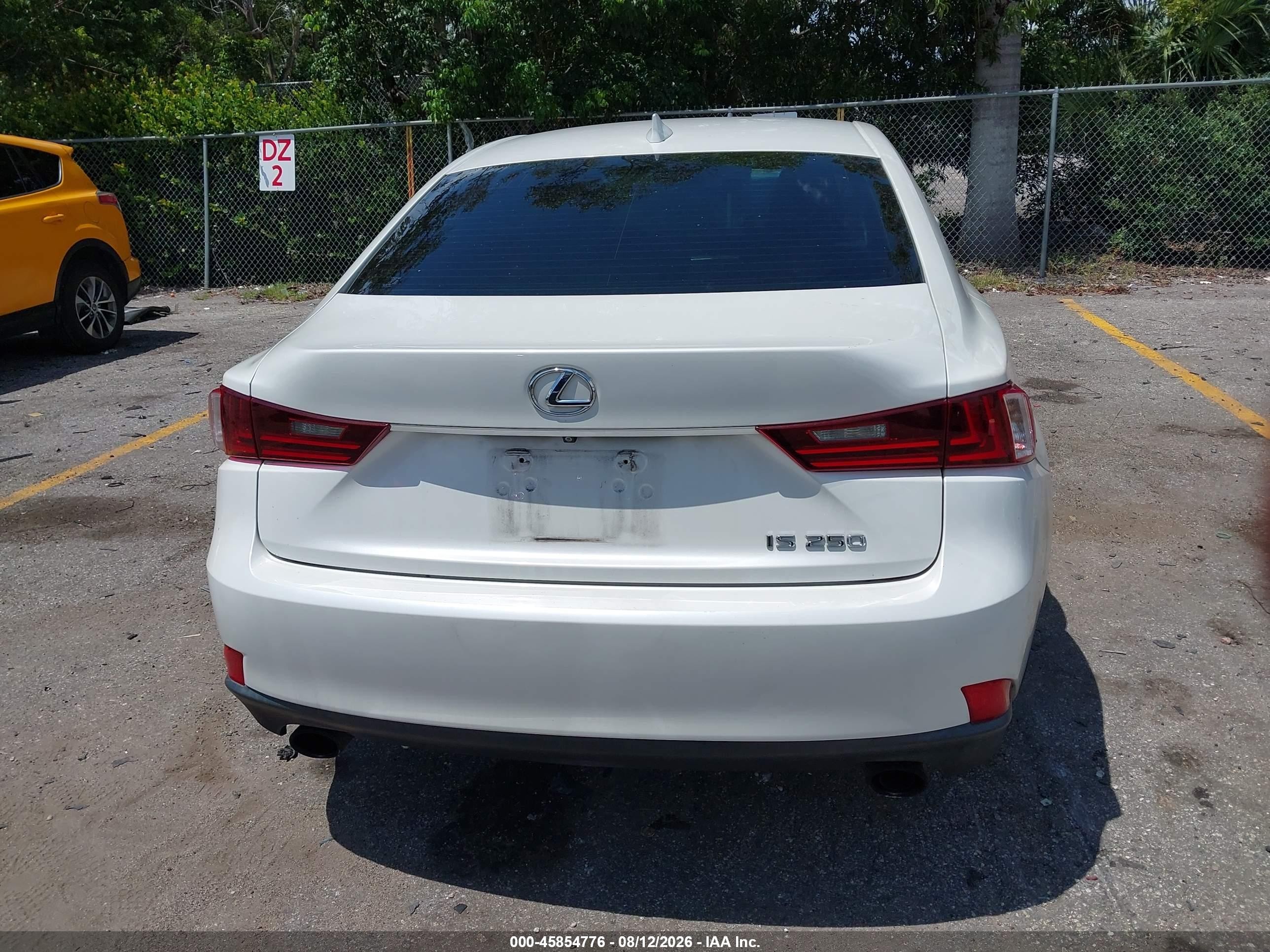 2014 Lexus Is 250   White vin: JTHBF1D29E5002797