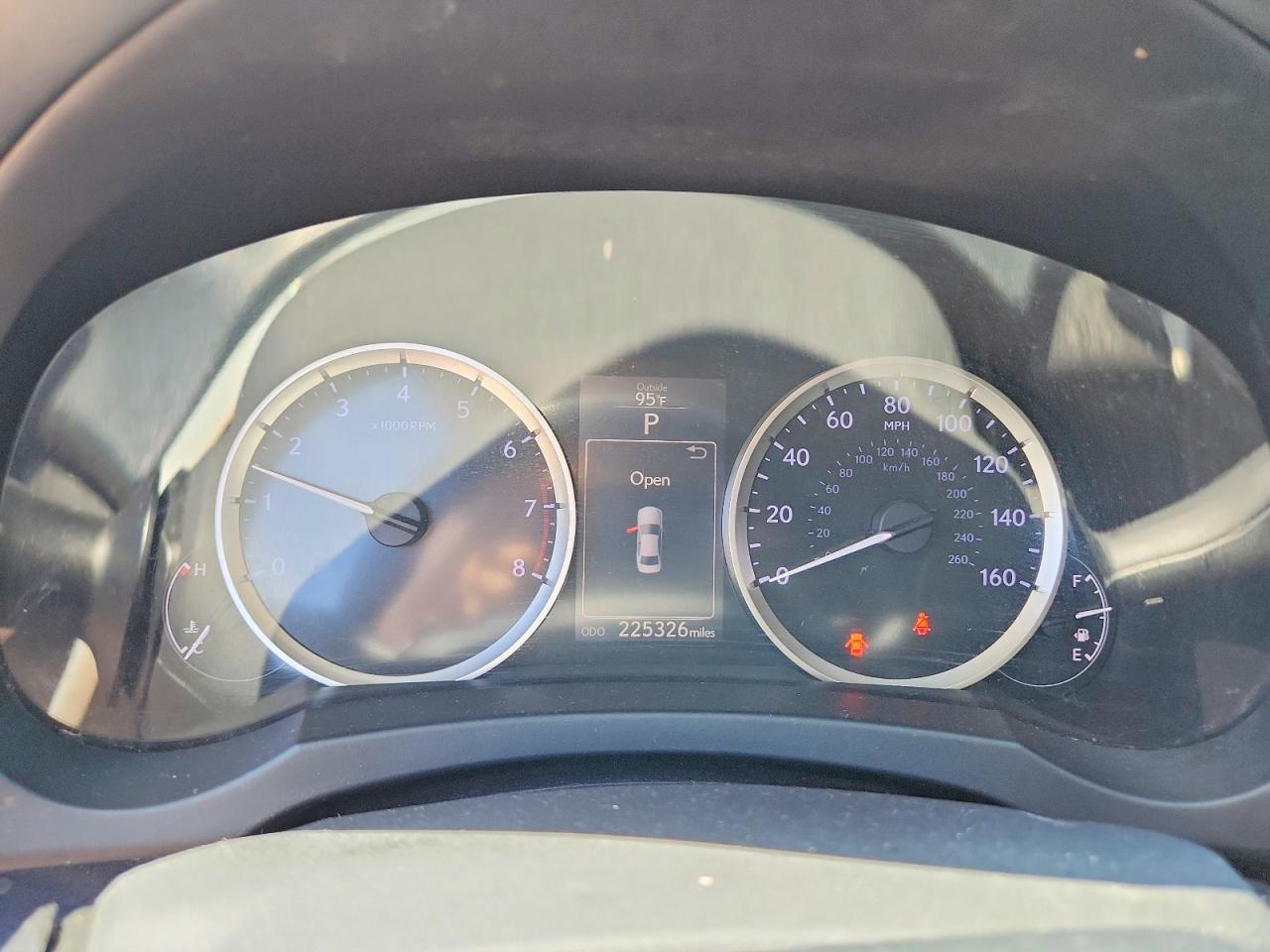 2014 Lexus Is 250 Серебряный vin: JTHBF1D29E5040255