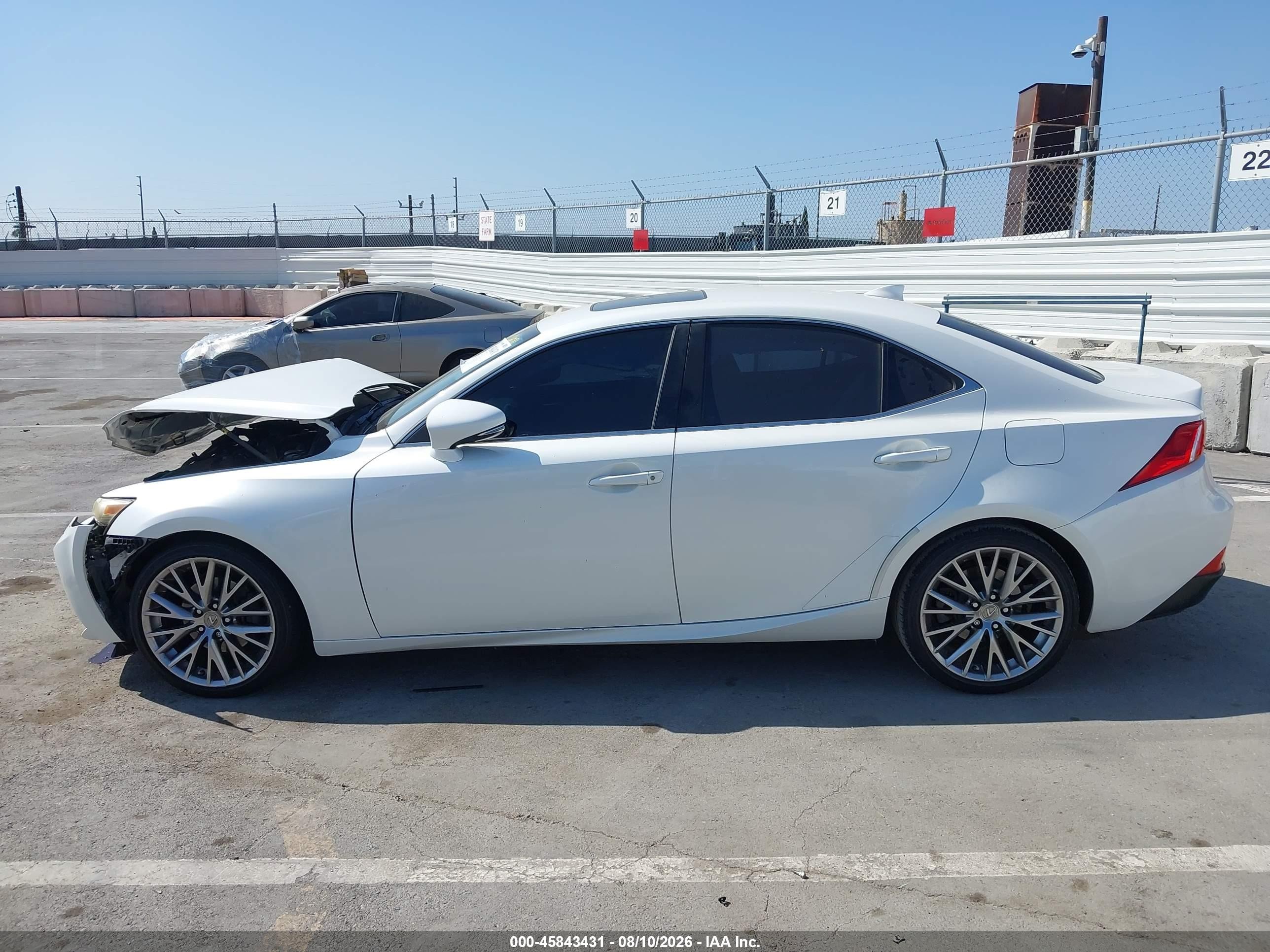 2014 Lexus Is 250   White vin: JTHBF1D2XE5022296