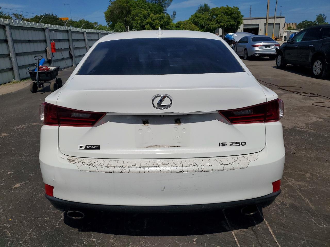 2015 Lexus Is 250 Белый vin: JTHBF1D2XF5059818