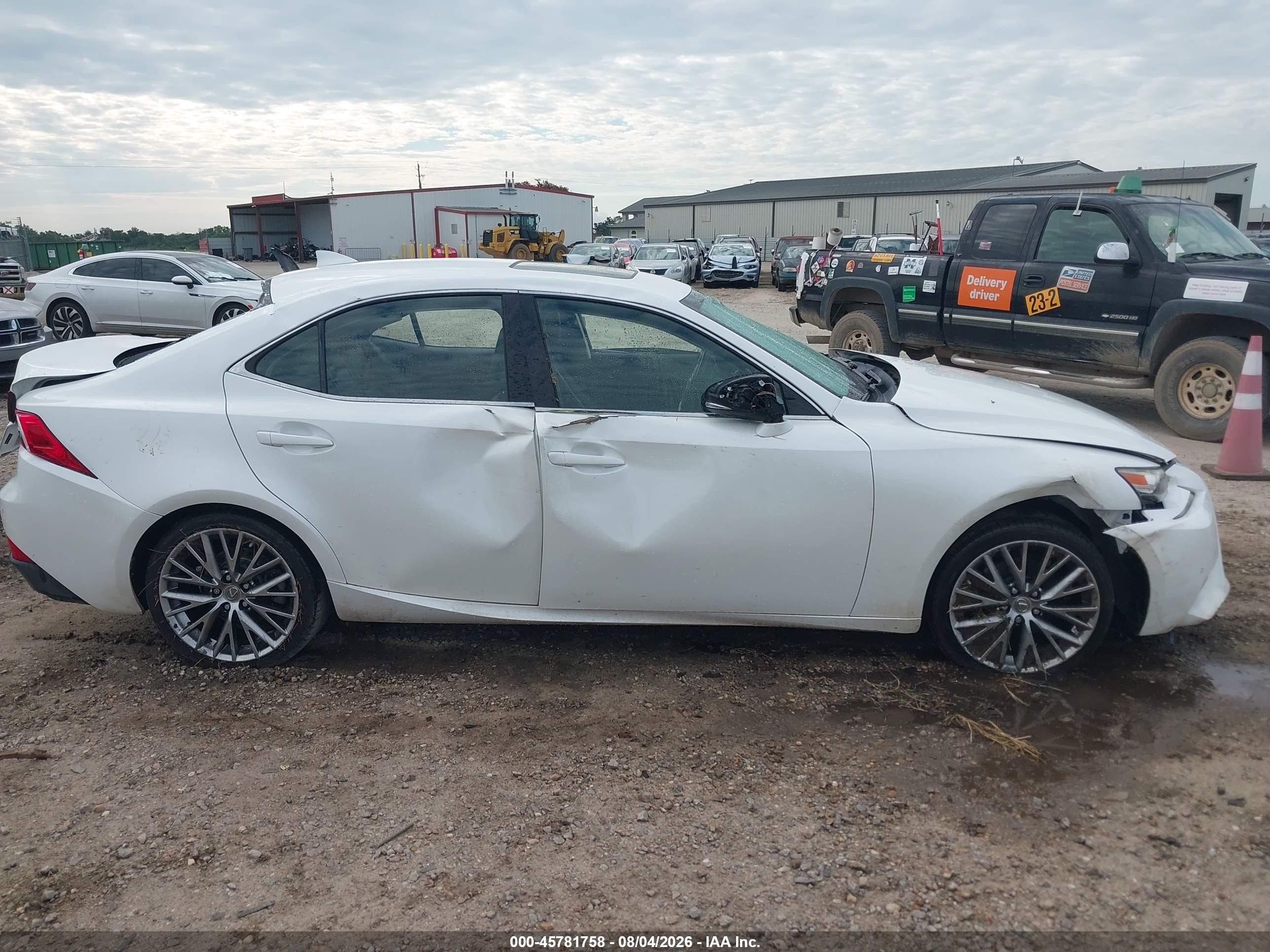 2015 Lexus Is 250   White vin: JTHBF1D2XF5067725